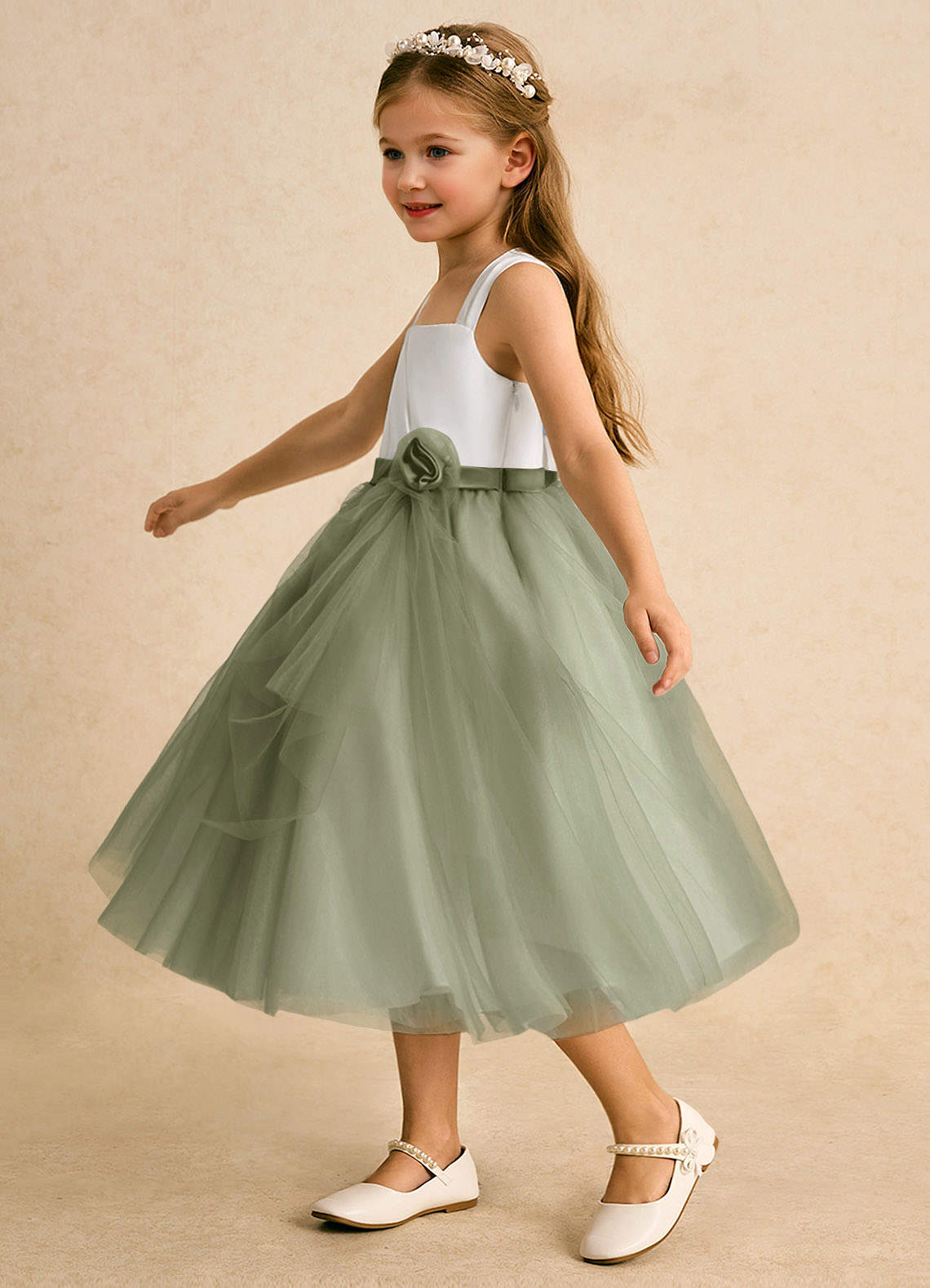 Azazie Bonny 플라워 걸 드레스 볼가운 주름진 얇실버 명주 그물 티 길이 드레스 image1