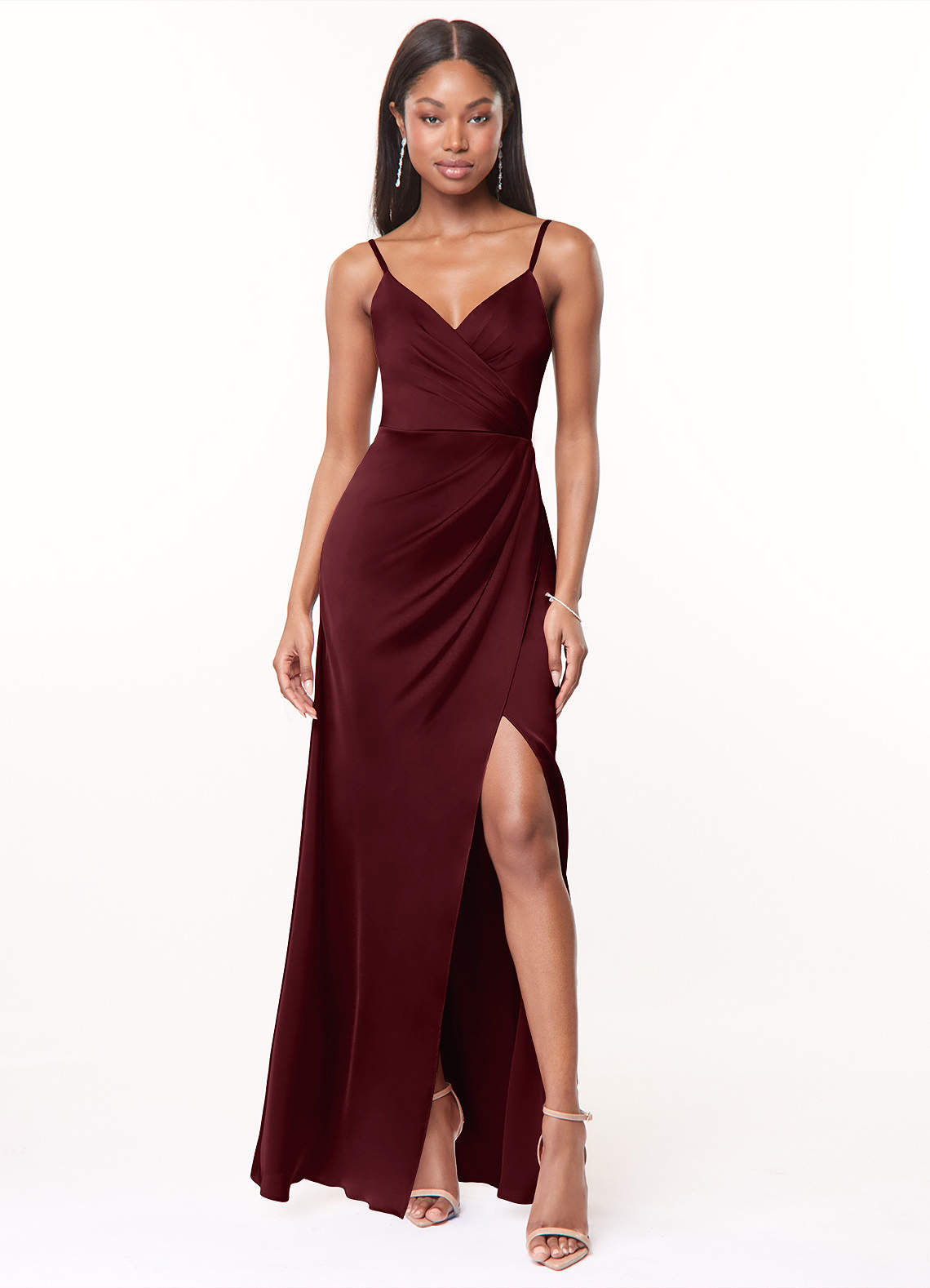 Azazie Maci Brautjungfernkleider A-Linie V-Hals Gefaltet Stretch-Satin Kleid Cabernetrot image1