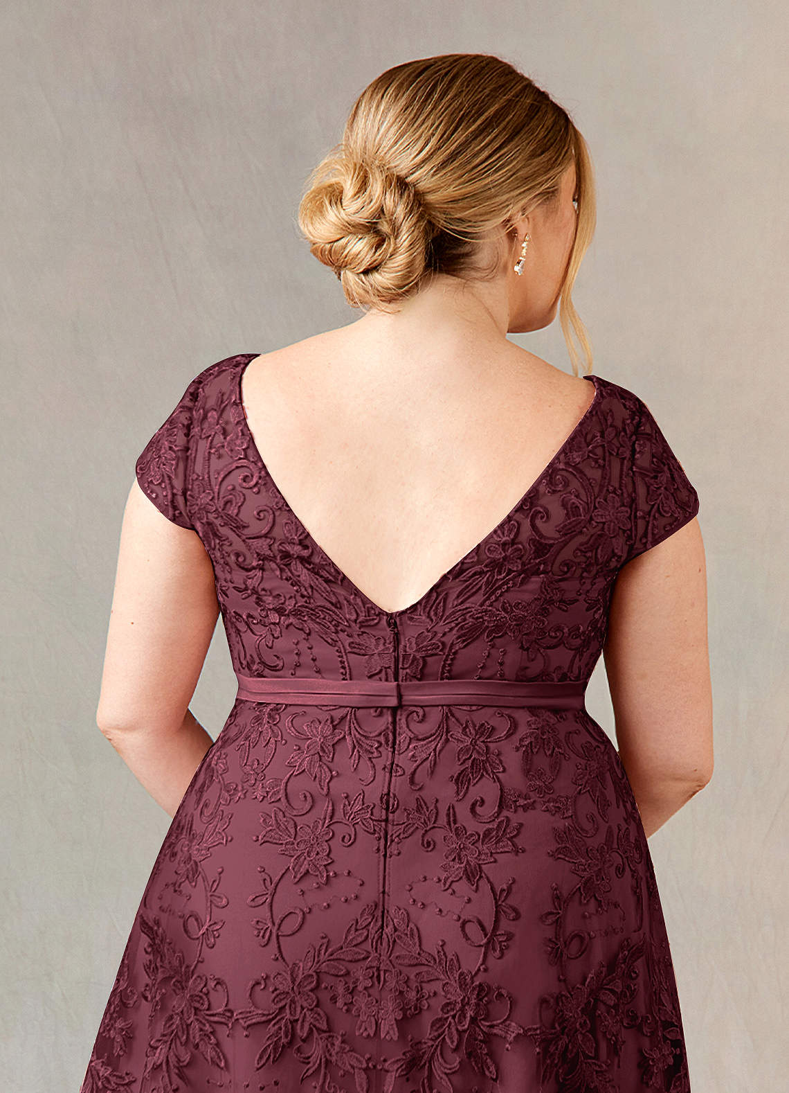 Azazie Sanna Vendita Finale Abito A-Line in Tulle in Pizzo con Scollo a U Burgundy Champagne image11