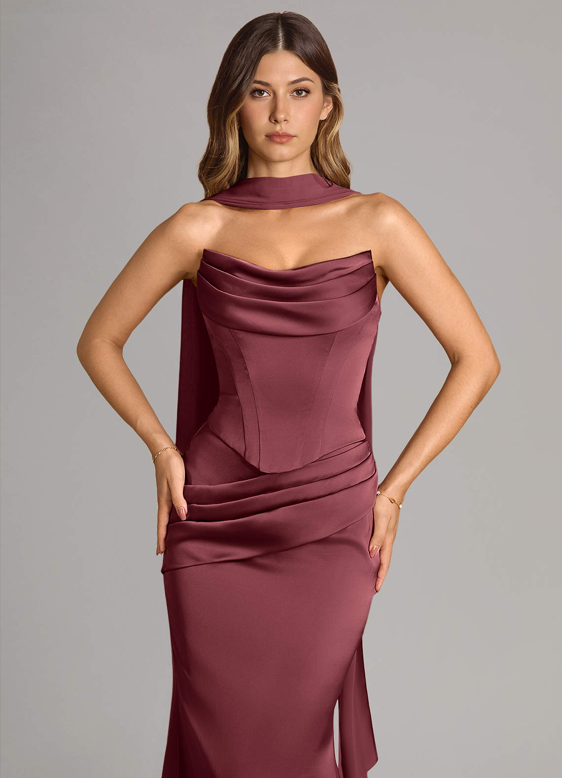 Azazie Sorrel Jurken voor bruidsmeisjes Converteerbaar Jurk van Stretch Satijn met Zeemeermin Strapless Merlot image4