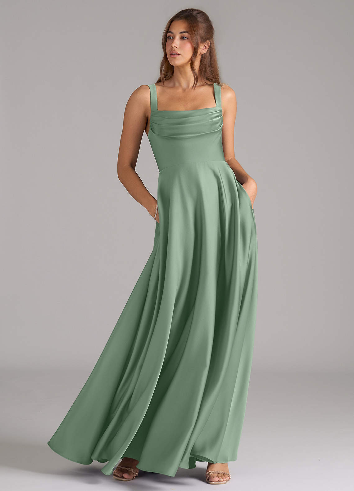 Azazie Shaude Robes de demoiselle d'honneur Robe Trapèze en Satin extensible Plissée Matcha image2