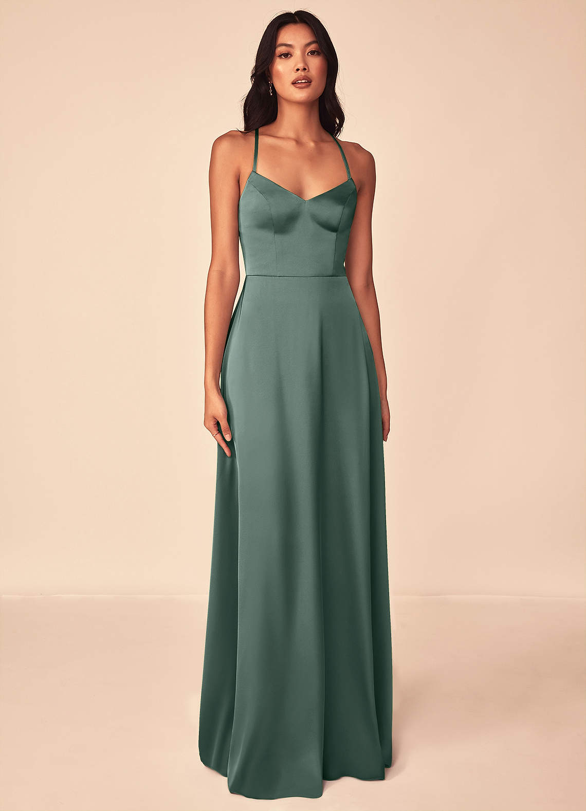 Azazie Mei Robes de demoiselle d'honneur Robe Trapèze en Satin extensible Col en V Mousse De Mer image1