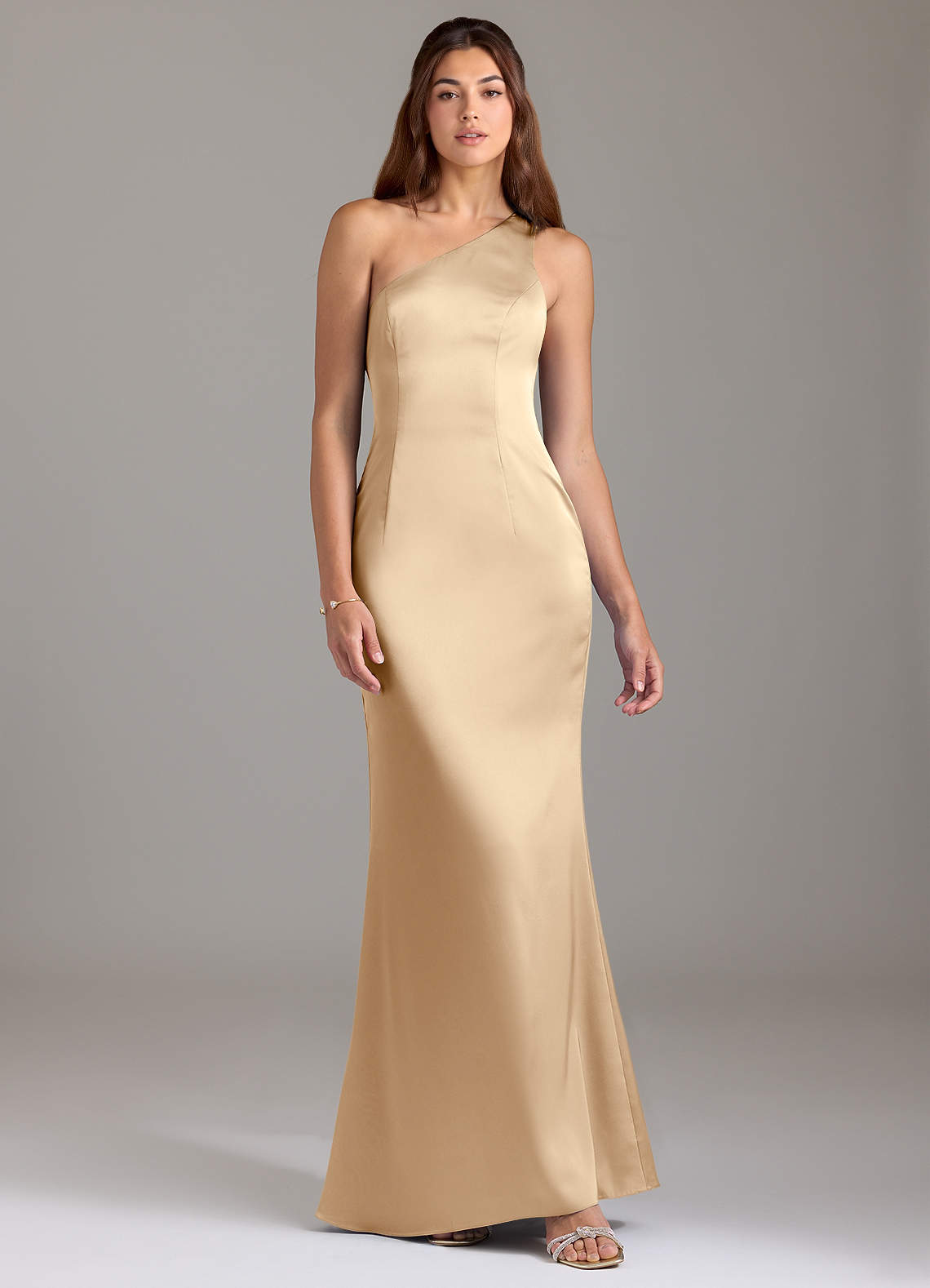 Azazie Arleth Robes de demoiselle d'honneur Robe Trapèze en Satin extensible Ue épaule Champagne image1