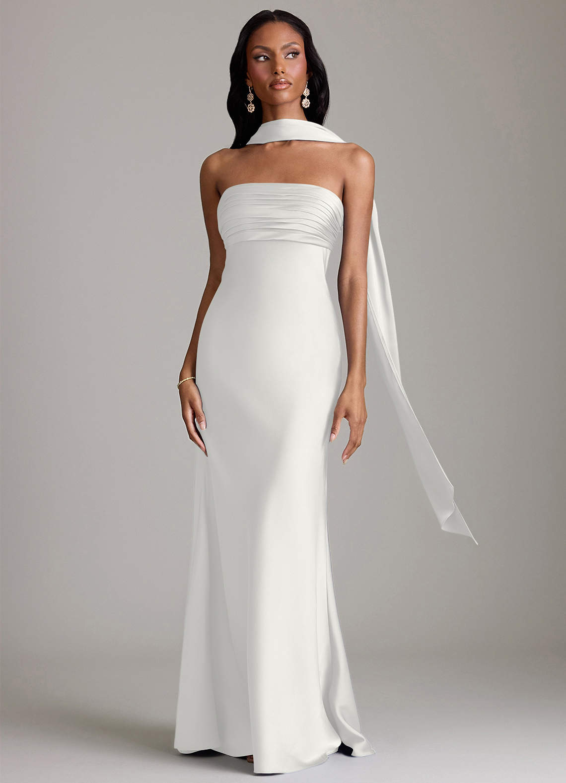 Azazie Saylor Brudtärnklänningar Klä av Sjöjungfru i Stretch Satin Axelbandslös Vit image8