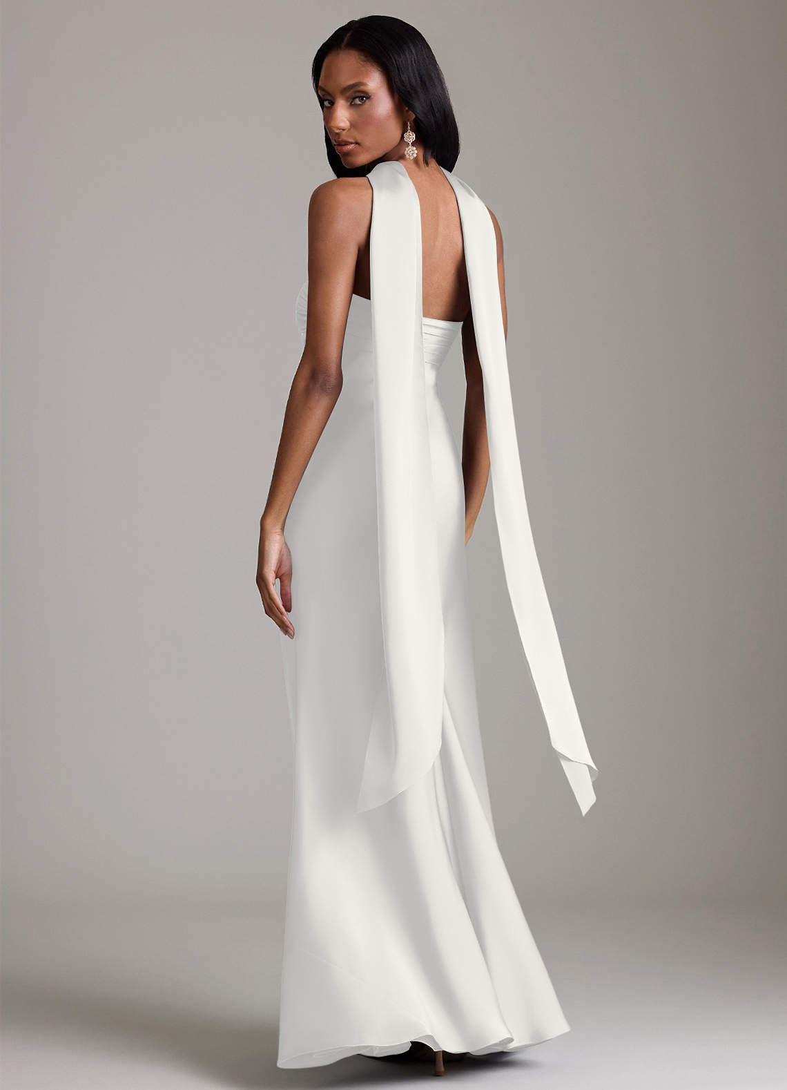 Azazie Saylor Brudtärnklänningar Klä av Sjöjungfru i Stretch Satin Axelbandslös Vit image7