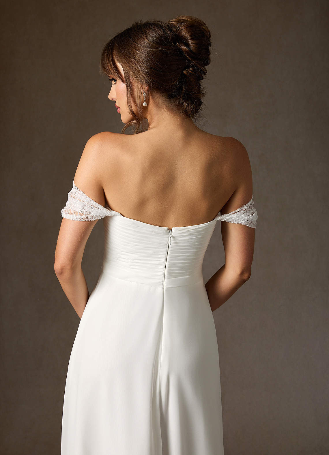 Azazie Zadie Trouwjurken Jurk van Chiffon met A-Lijn Off the Shoulder Diamant Wit image6