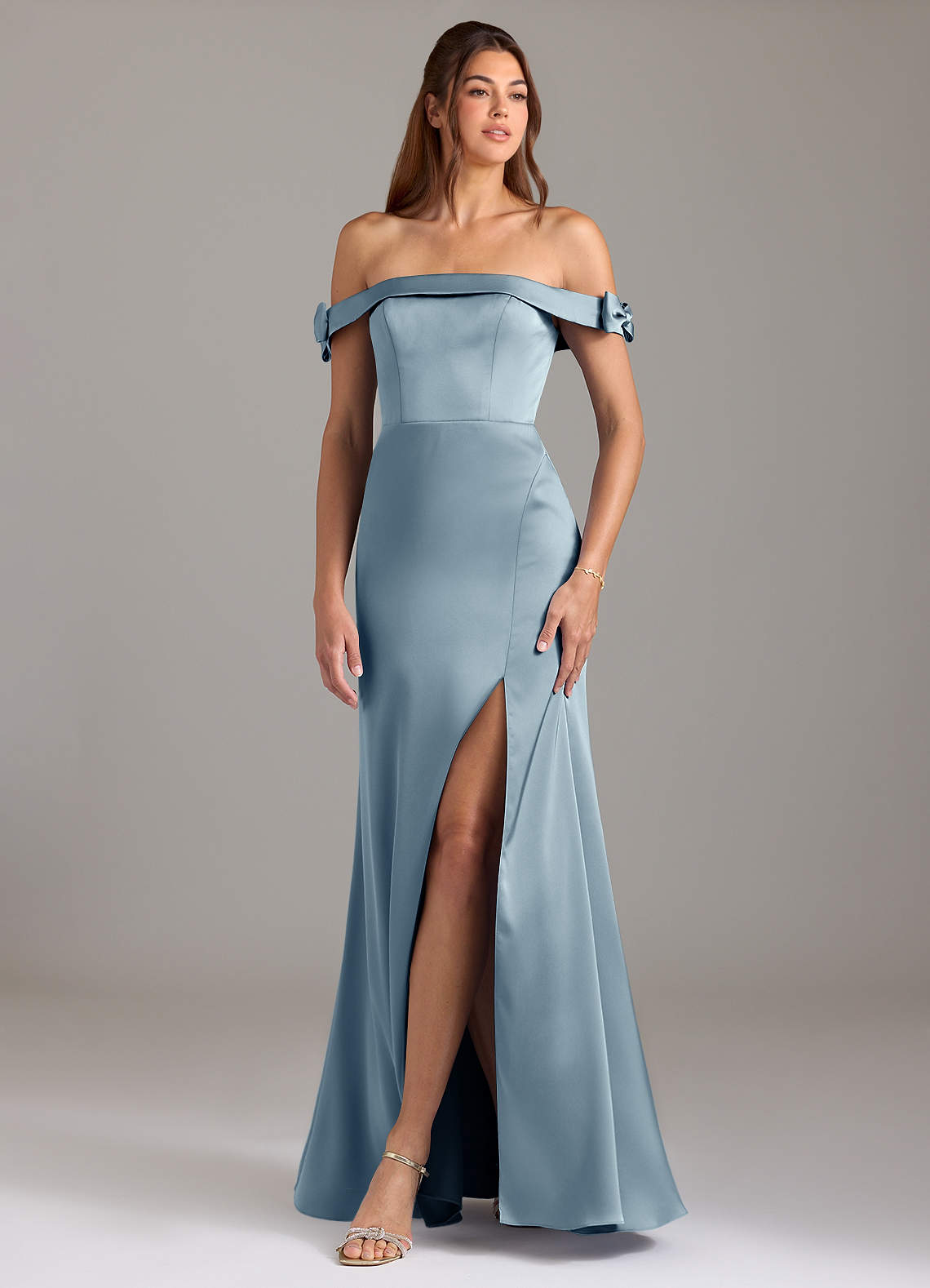 Azazie Zayla Brautjungfernkleider Wandelbar A-Linie Schulterfrei Stretch-Satin Kleid Staubblau image1