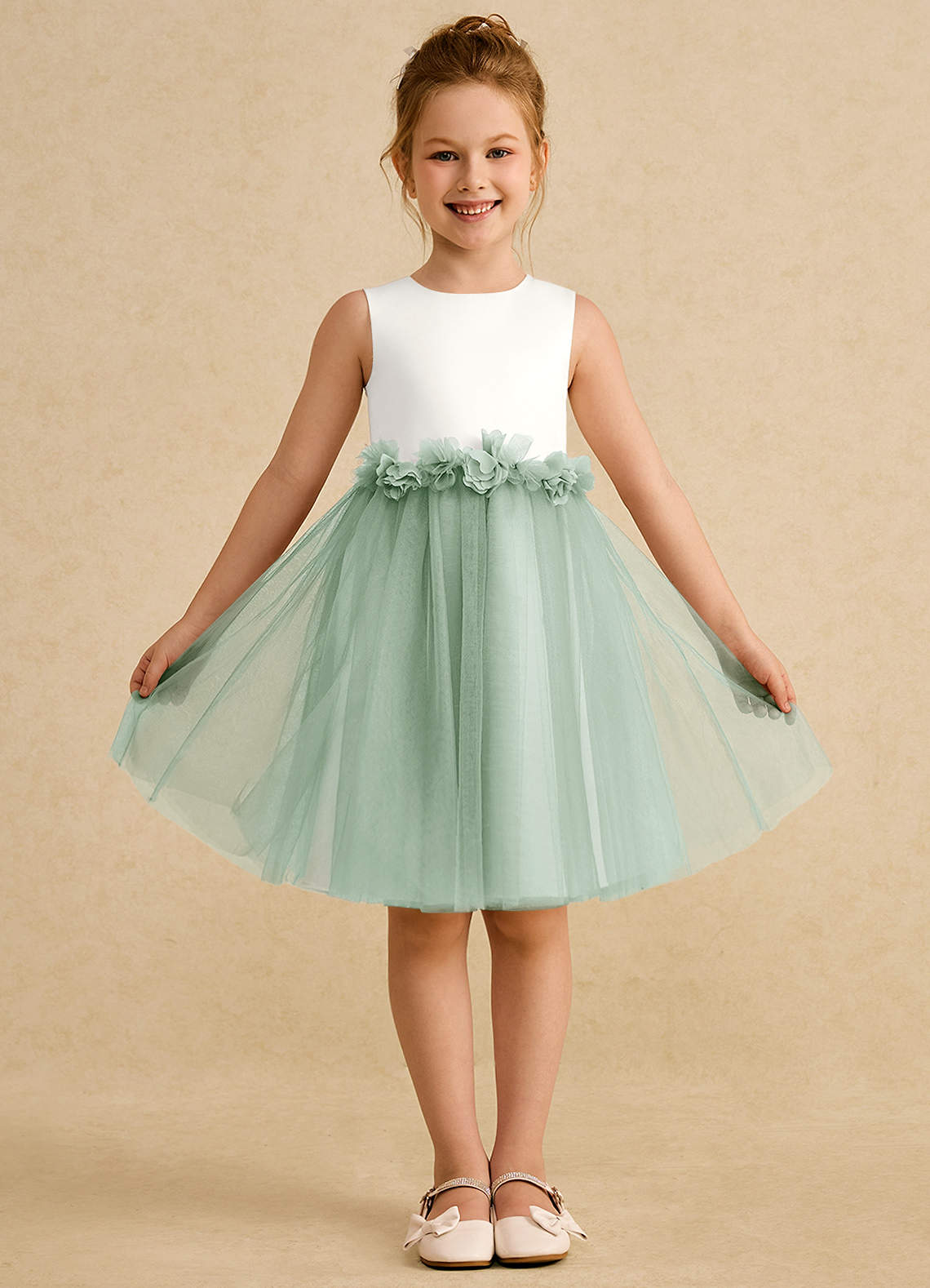 Azazie Louisa vestidos de niña de las flores Vestido de Marfil Agave de Tul de Corte En A con Sin mangas image1