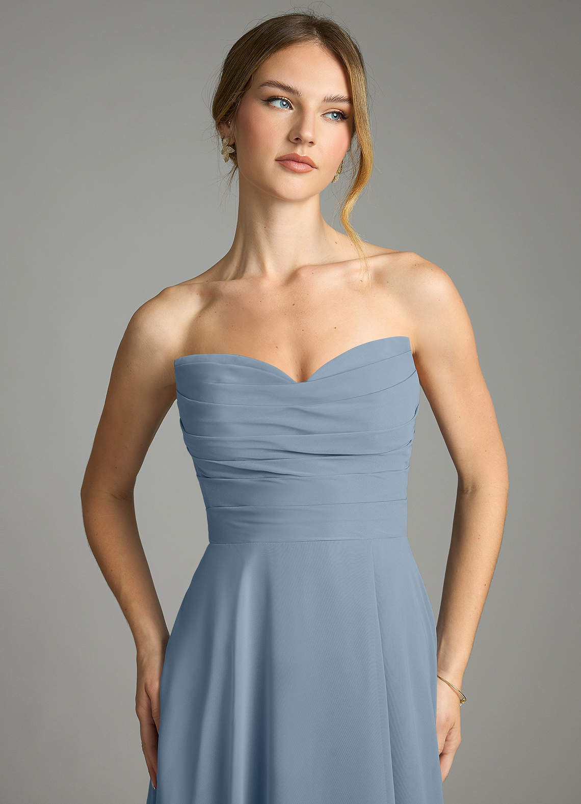 Azazie Ayla Prova i vestiti a casa Abito A-Line in Chiffon Scollo a Cuore Blu Polveroso image5