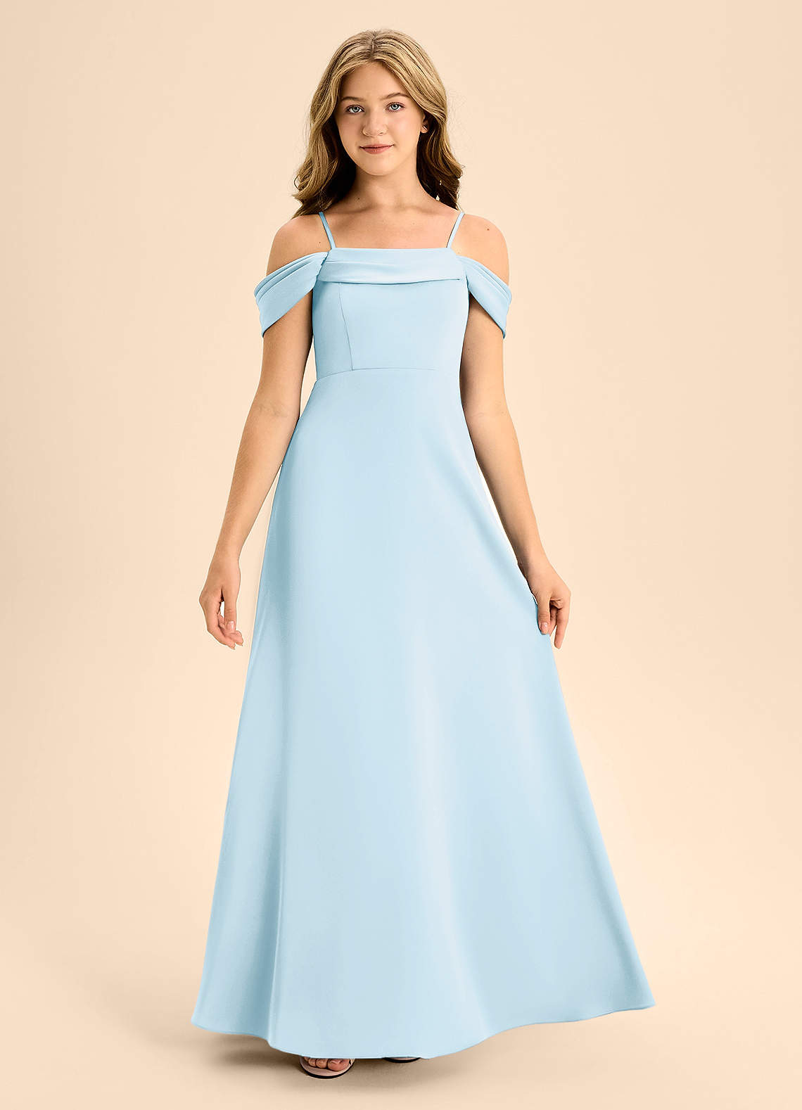Azazie Anselie Junior Vestido de Azul Cielo de Satén Elástico de Corte En A con Vestidos sin tirantes image6