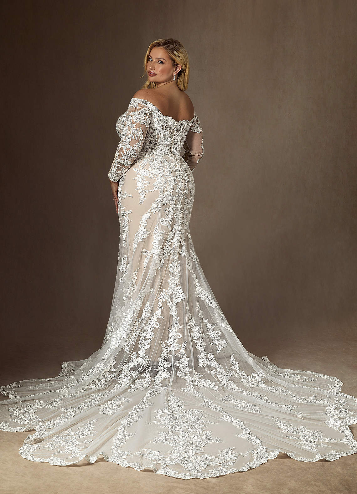 Azazie Empiria At-home Try On Dresses Diamond White Champagne Mermaid Sequins Tulle Dress image7