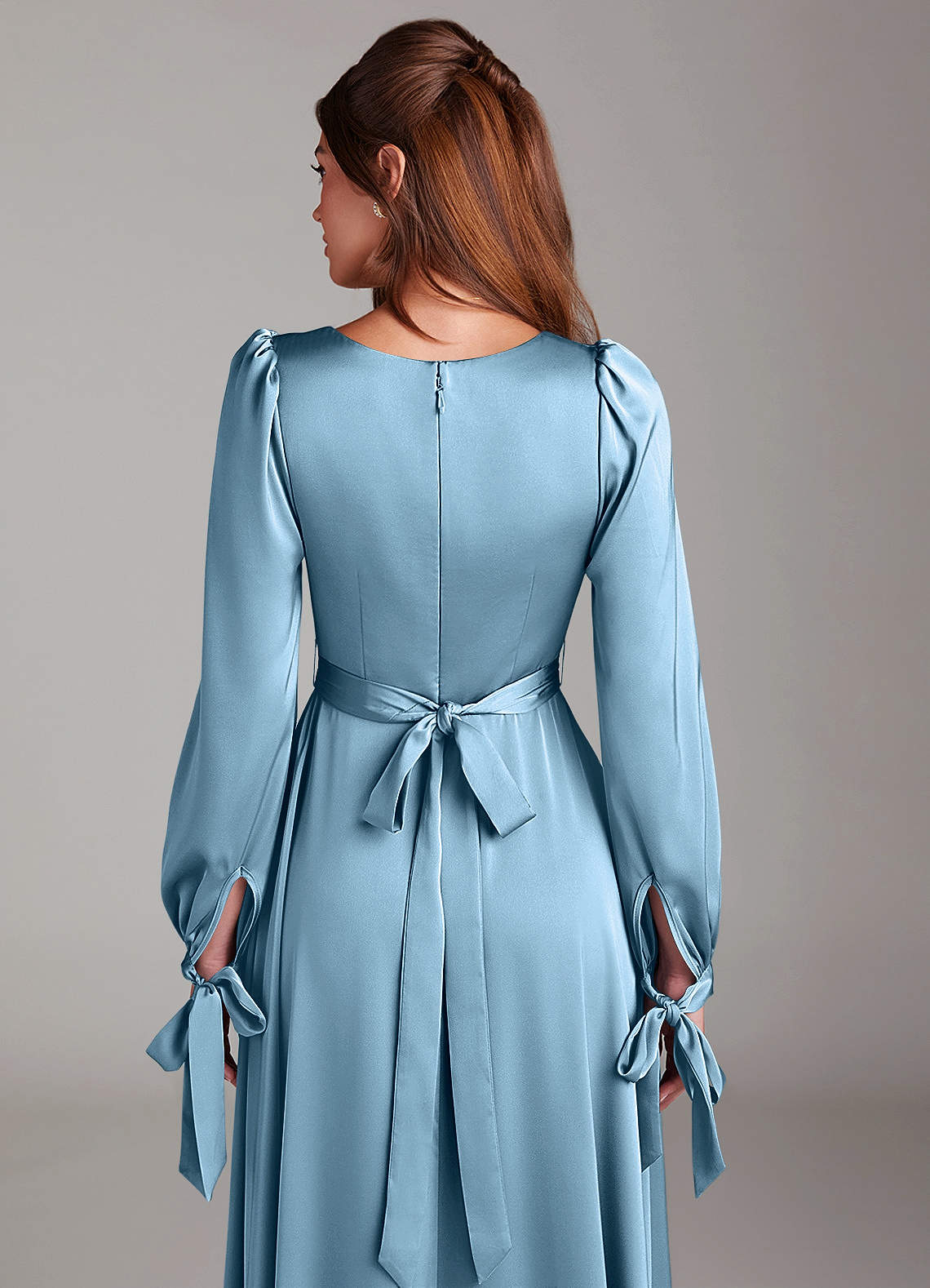 Azazie Leonia Robes de demoiselle d'honneur Robe Trapèze en Satin extensible Manche longue Acier Bleuté image6