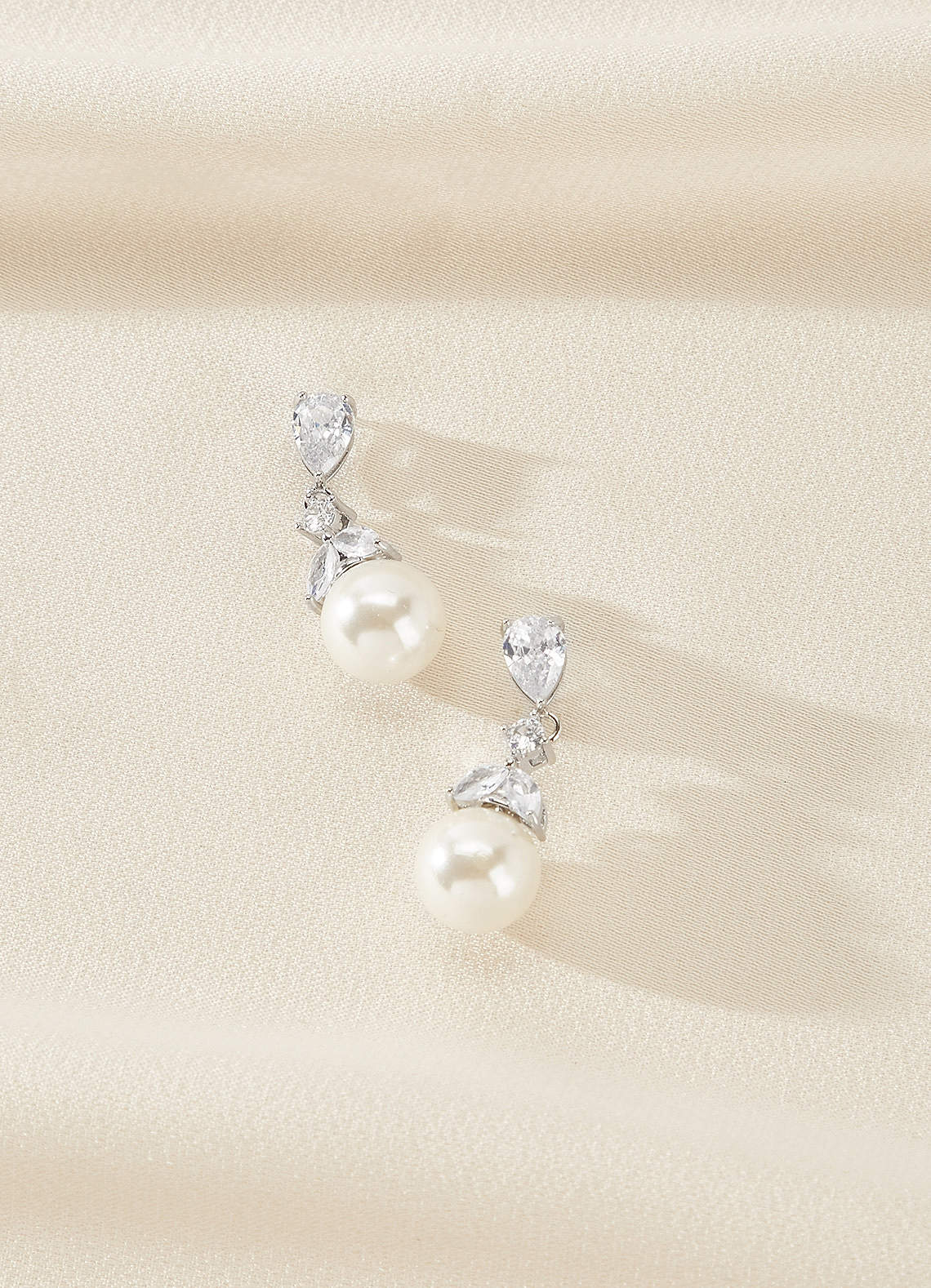 front Ocean Pearl Earrings