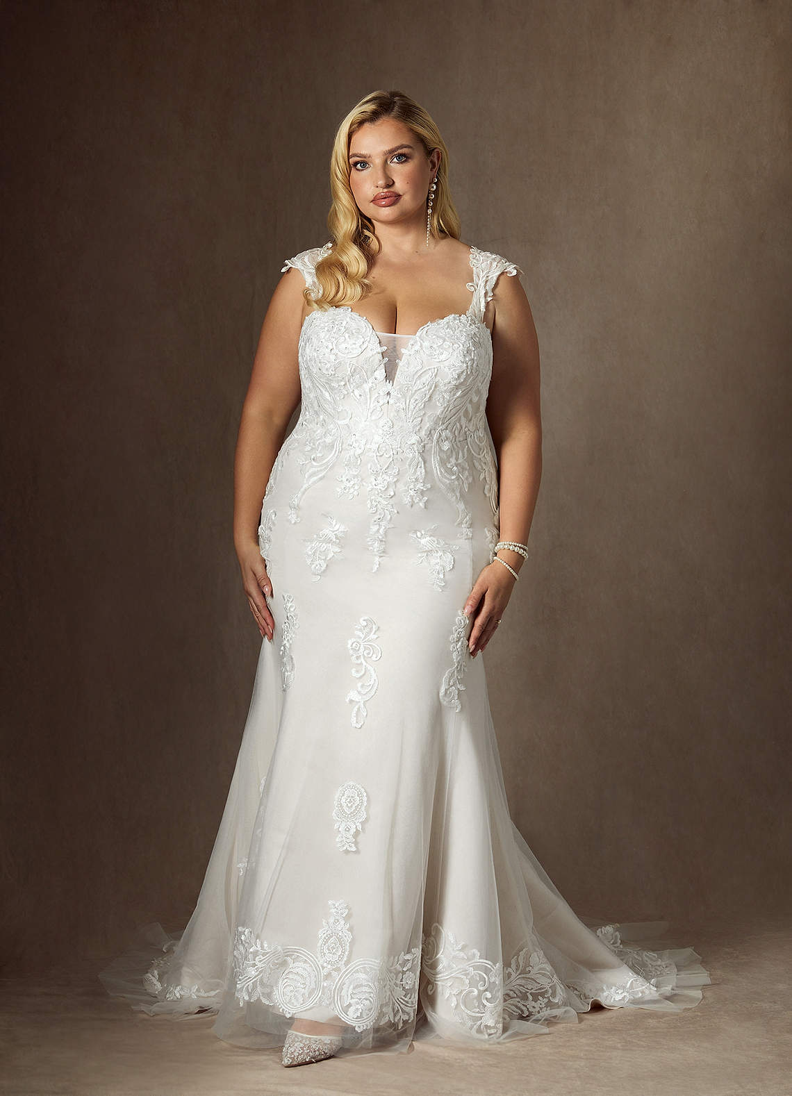 Azazie Roux Robes de mariée Robe Sirène en Satin Paillettes Blanc De Diamant image12