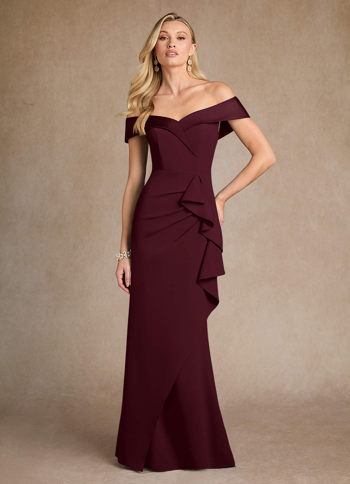 Azazie Laredo Moeder van de bruid jurken Zeemeermin Jurk van Stretch crêpe Off the Shoulder Cabernet image3