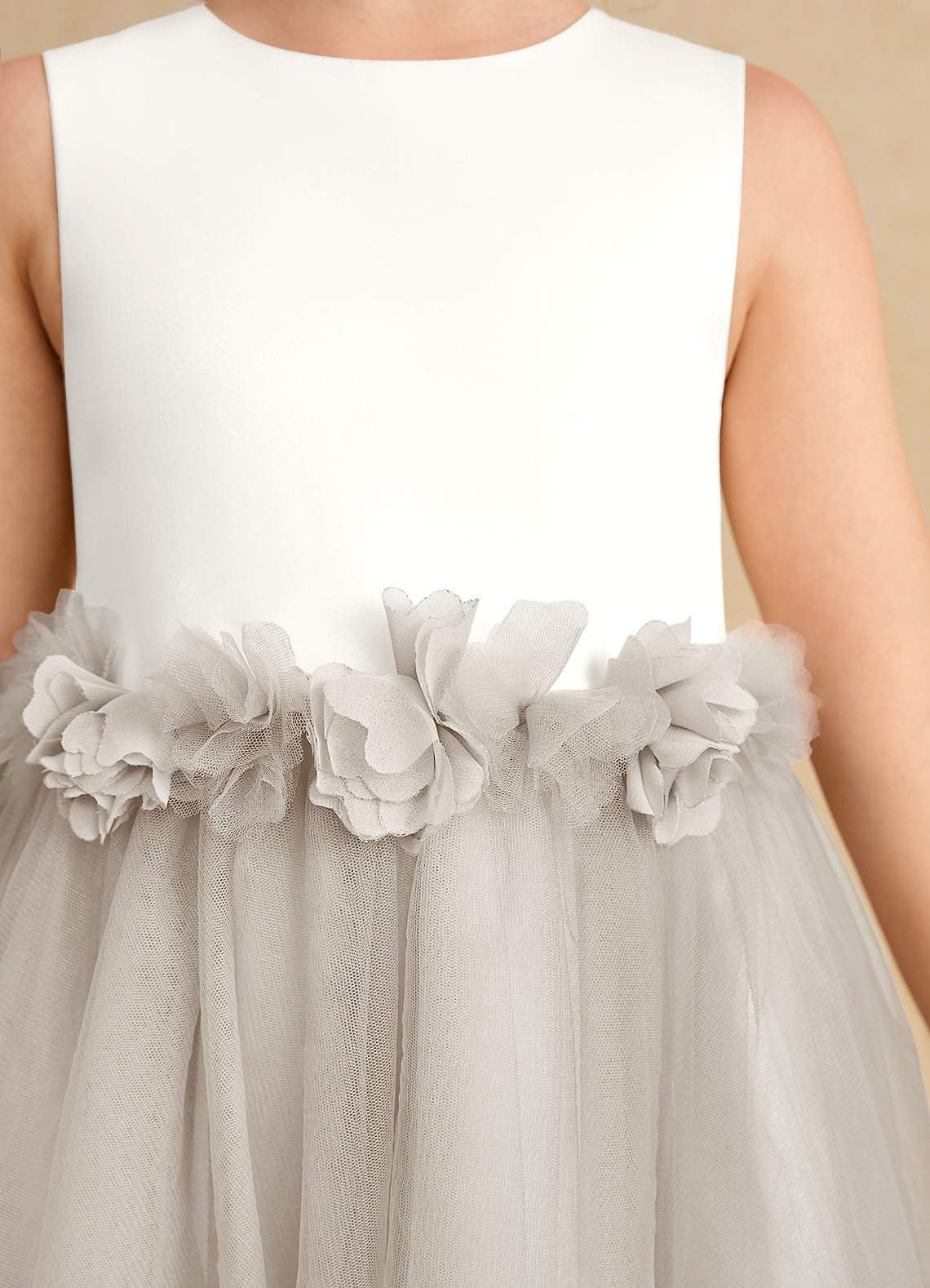 Azazie Louisa Vestidos de florista Vestido Marfim Geada de Tule de Linha A com Sem mangas image5