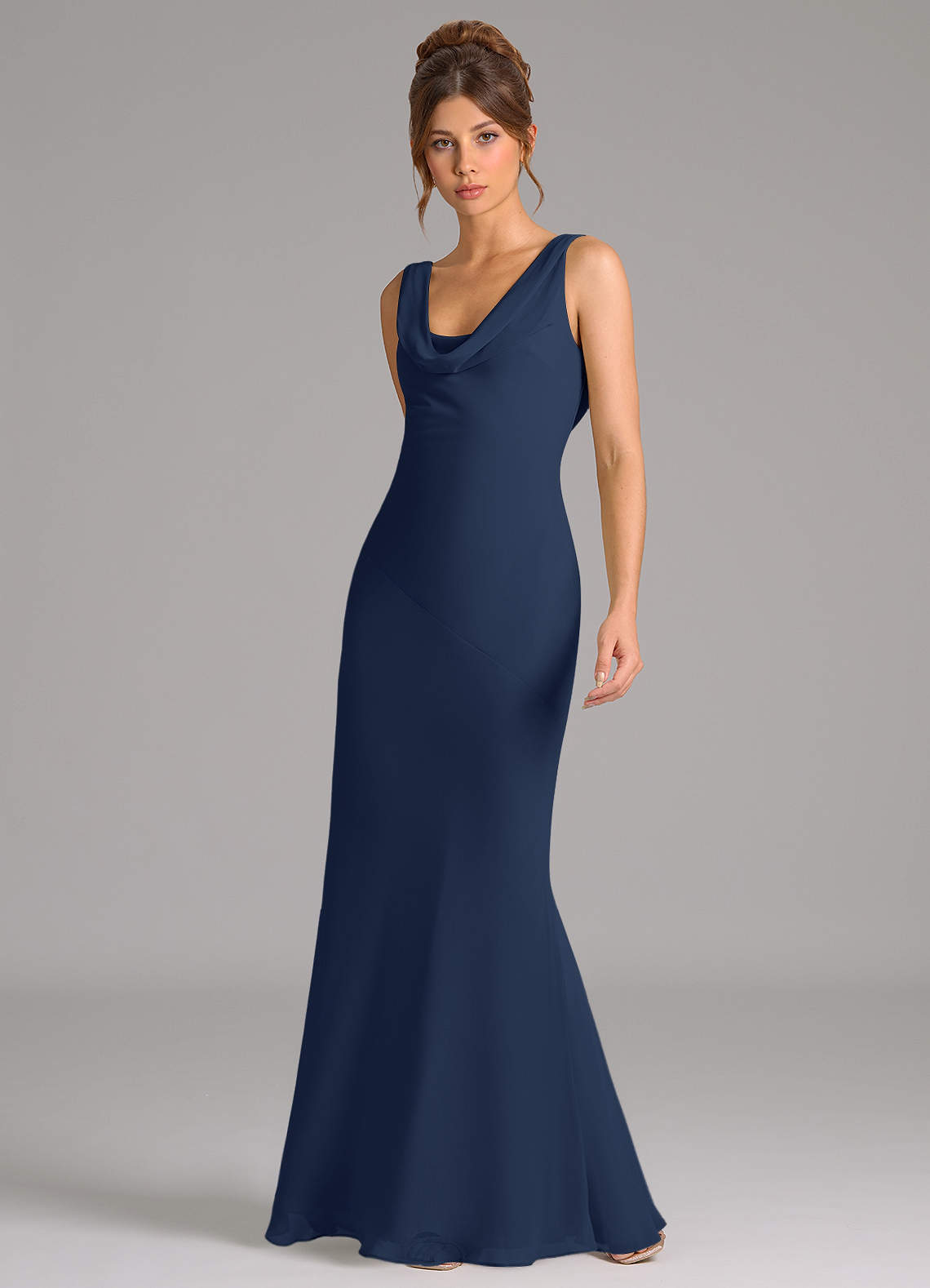 Azazie Rylina Vestidos de damas de honor Vestido de Azul Marino Oscuro de Gasa de Corte Sirena con Plisado image10