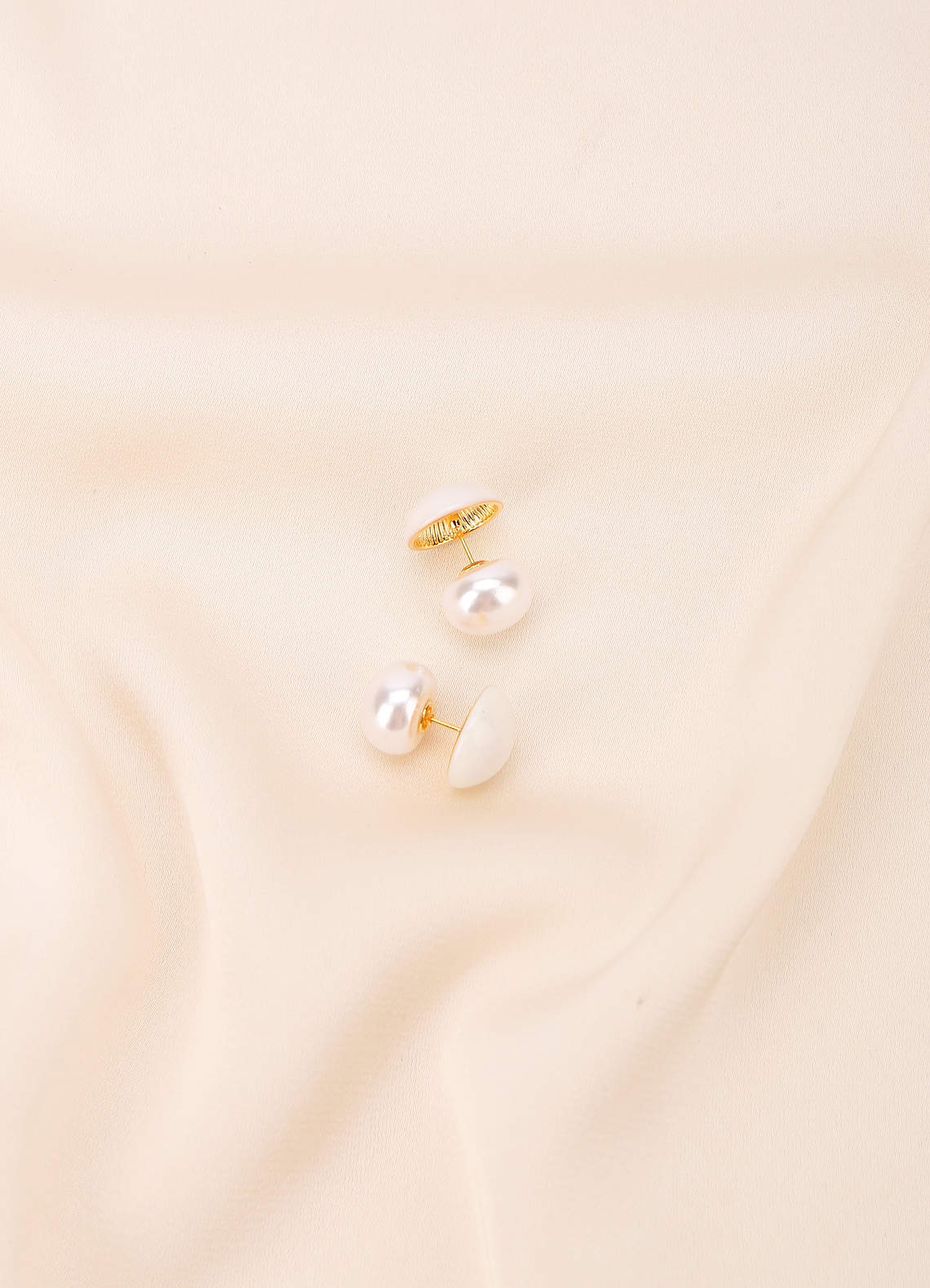front Enamel Pearl Ear Studs Earrings