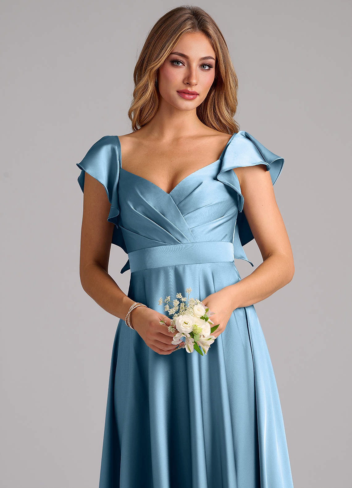 Azazie Leilani Abiti da Damigella Abito A-Line in Raso Elasticizzato Increspato Blu Acciaio image4