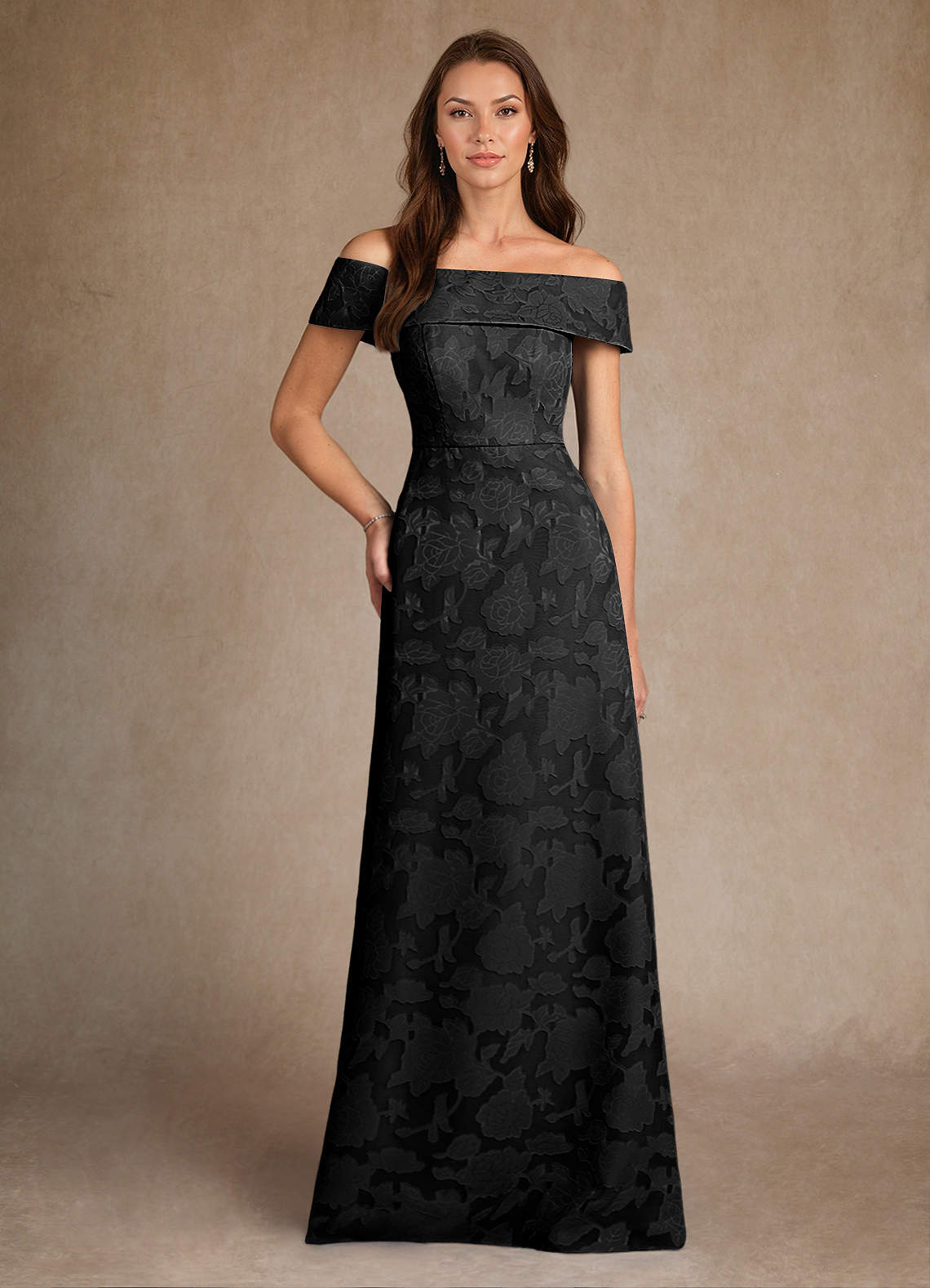 Azazie Medford vestidos de madre de la novia Vestido de Negro de Devorado Floral de Corte En A con Vestidos sin tirantes image1