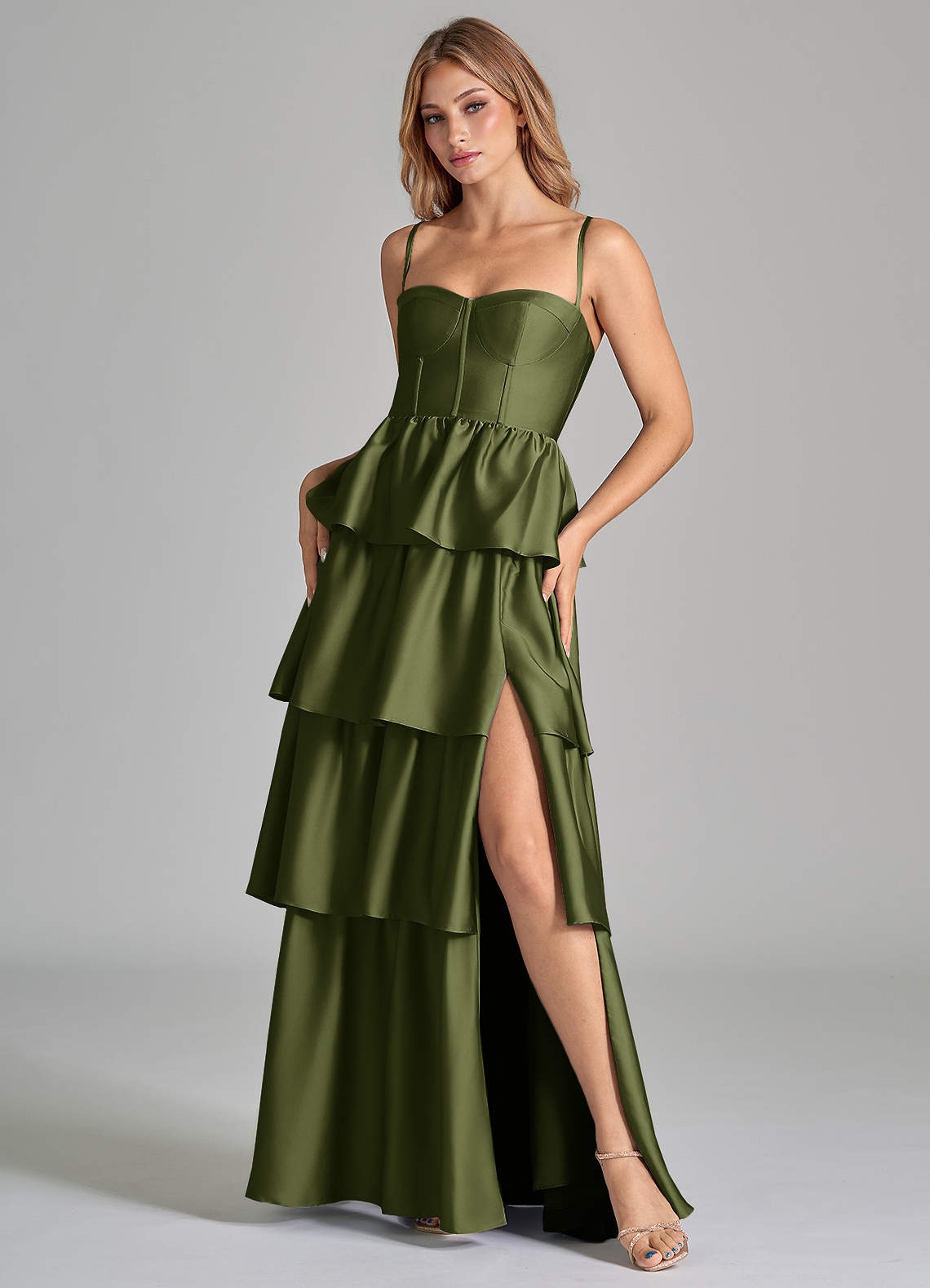 Azazie Faye Vestidos de madrinha de casamento Vestir Oliva de Cetim elástico de Linha A com Ruched image7