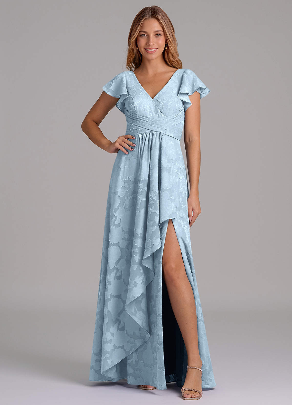 Azazie Omari Abiti da Damigella Abito A-Line in Burnout Floreale Plissettato Azzurro image1