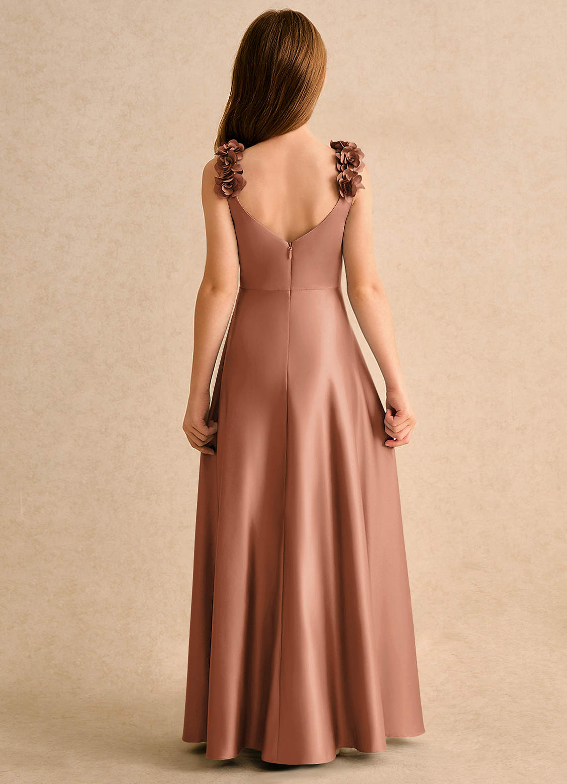 Azazie Rosita Girls Formal 플라워 걸 드레스 A라인 주름진 매트 새틴 플로어 길이 드레스 image3
