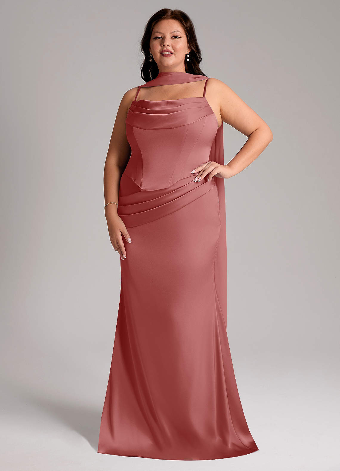 Azazie Sorrel Jurken voor bruidsmeisjes Converteerbaar Jurk van Stretch Satijn met Zeemeermin Strapless Antieke Roos image1