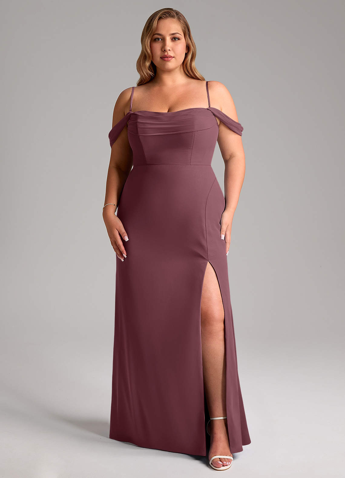 Bサ18◯●oliveページ●◯ Original Contour Squareneck Bodysuit | Aritzia US