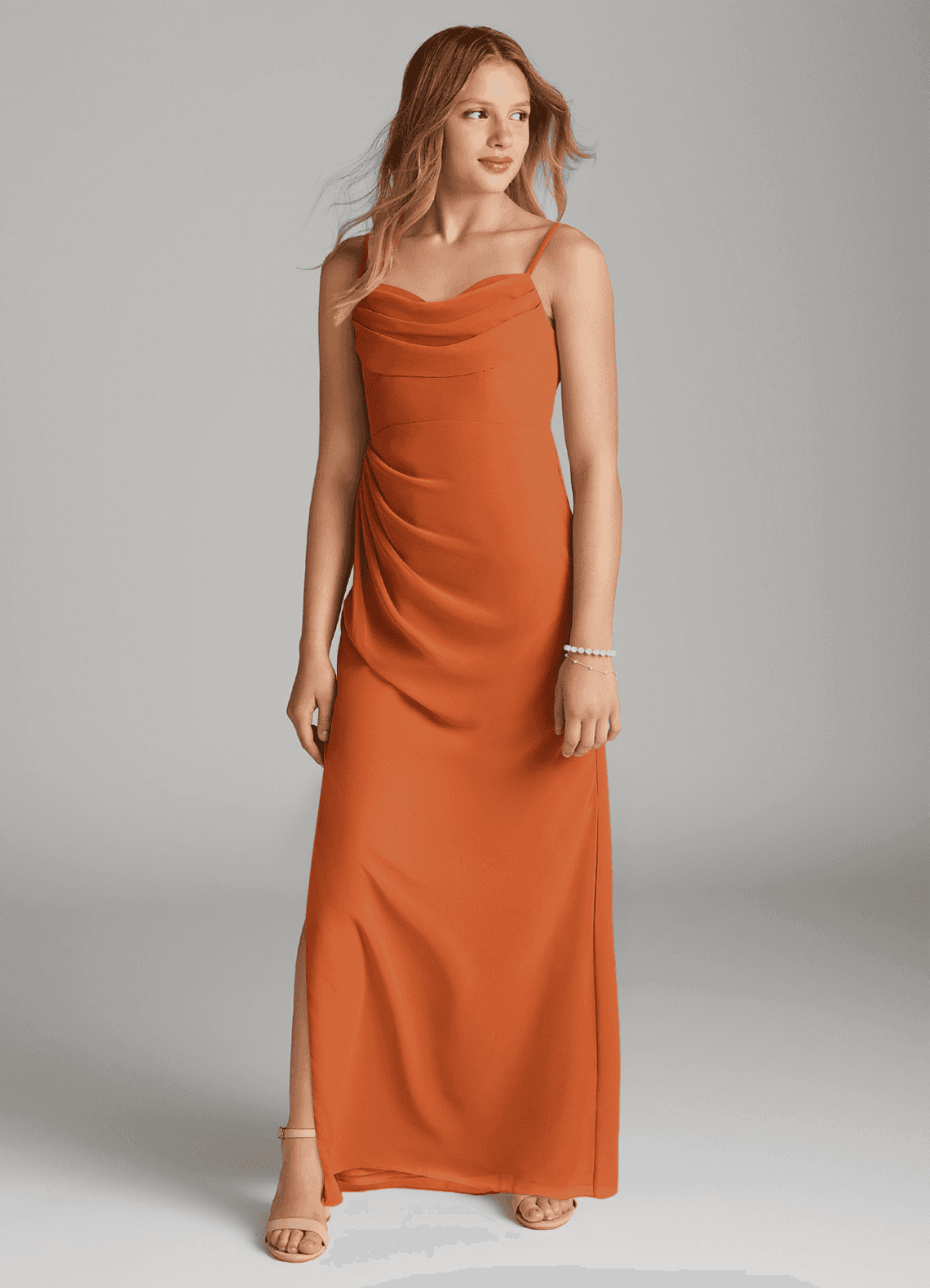 Azazie Mai Junior Vestido Canela de Chiffon de Bainha com Plissado image2