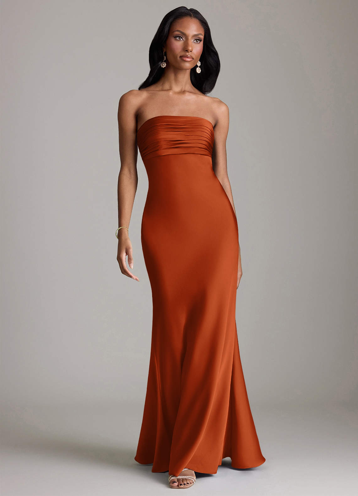 Azazie Saylor Vestidos de damas de honor Vestido de Naranja Quemada de Satén Elástico de Corte Sirena con Sin tirantes image1