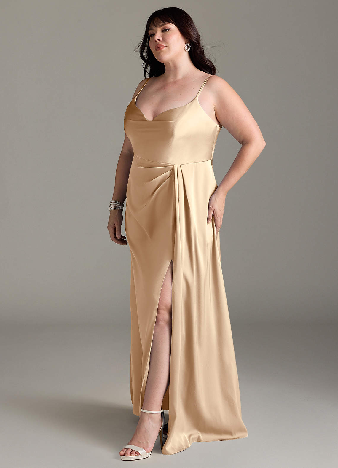 Azazie Brielle Kotona sovitettavat mekot A-linja Kannen spagettihihnat Joustava satiini Lattian pituus Pukeutua image9