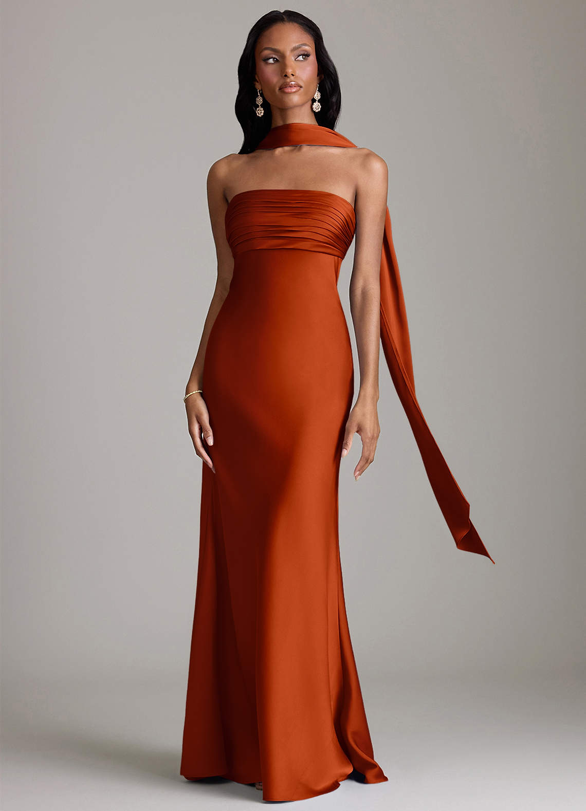 Azazie Saylor Vestidos de madrinha de casamento Vestido Páprica de Cetim elástico de sereia com Sem Alças image8