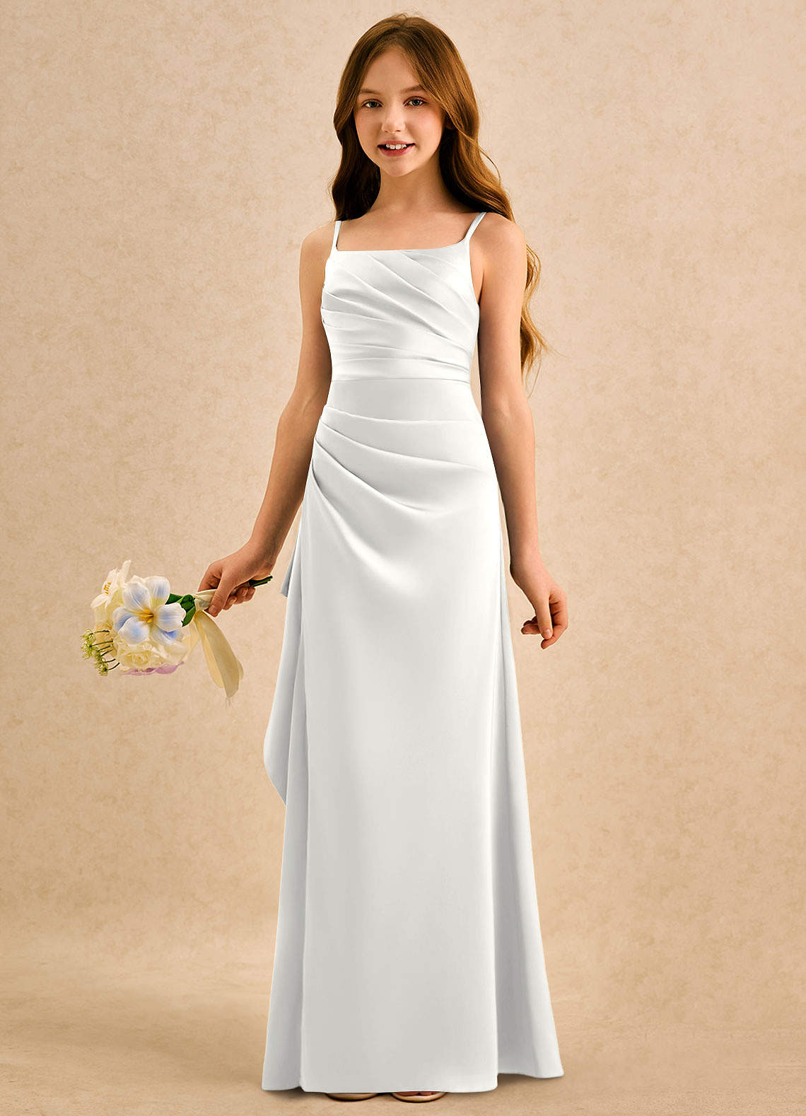 Azazie Cannoli Girls Formal Robe Demoiselle D'honneur Fillette Robe Trapèze en Satin extensible Plissée Blanc image3