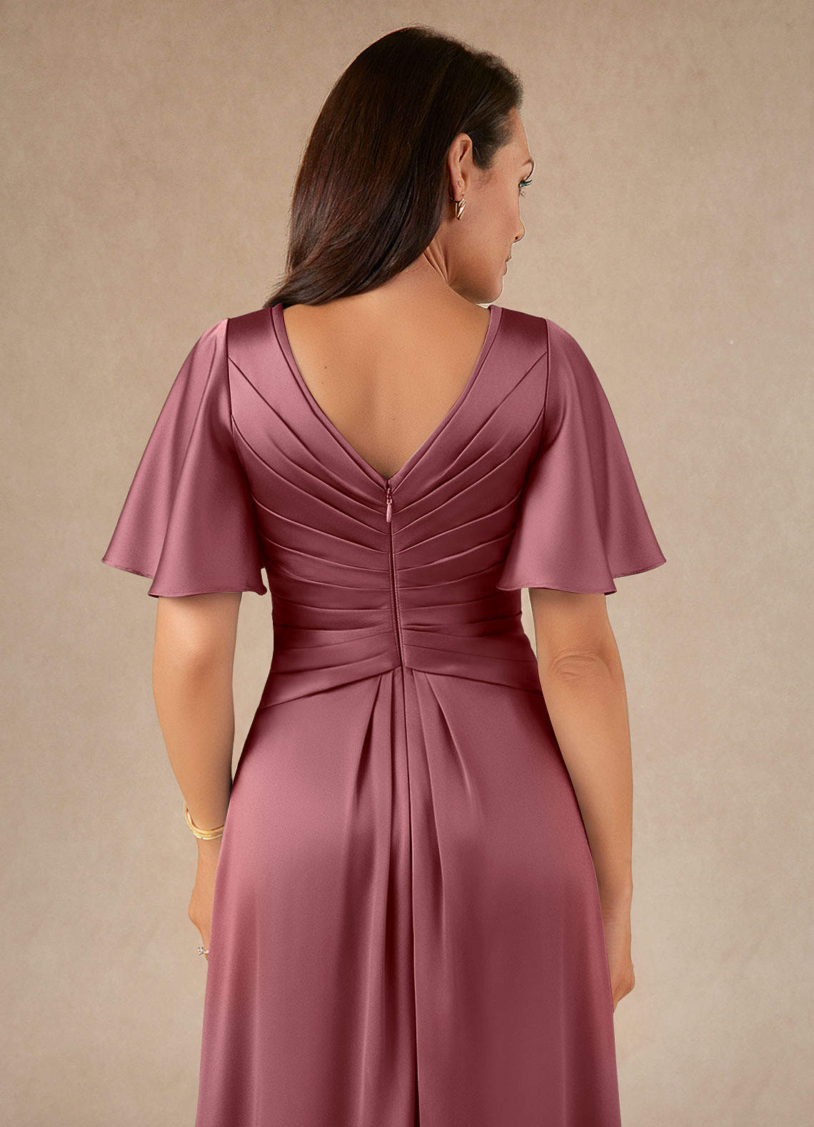 Azazie Emmeline Mère de la mariée Robes Robe Trapèze en Satin extensible Plissée Rose Du Désert image3
