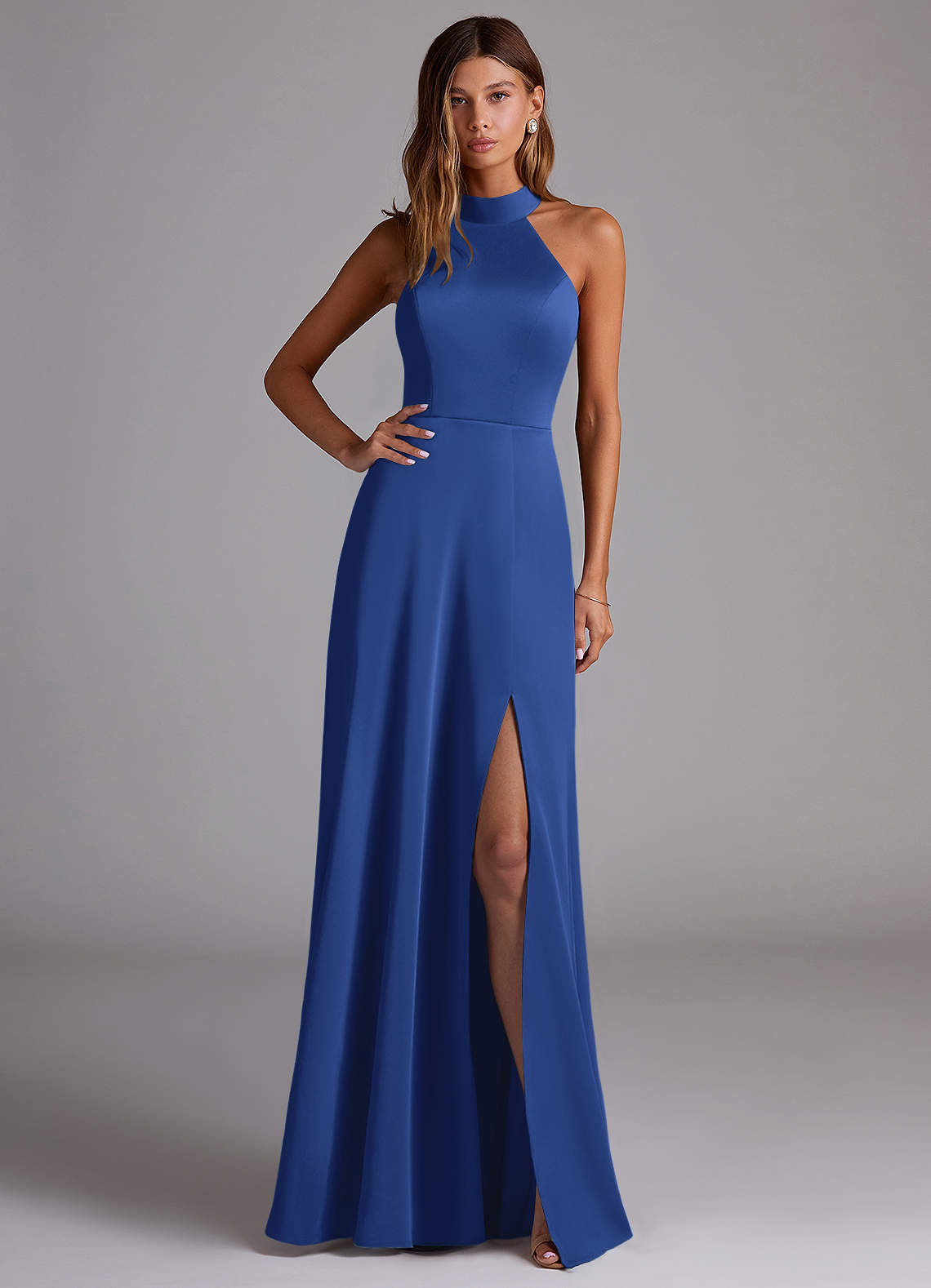 Azazie Myra Robes de demoiselle d'honneur Robe Trapèze en Satin extensible Fente Latérale Bleu Roi image1