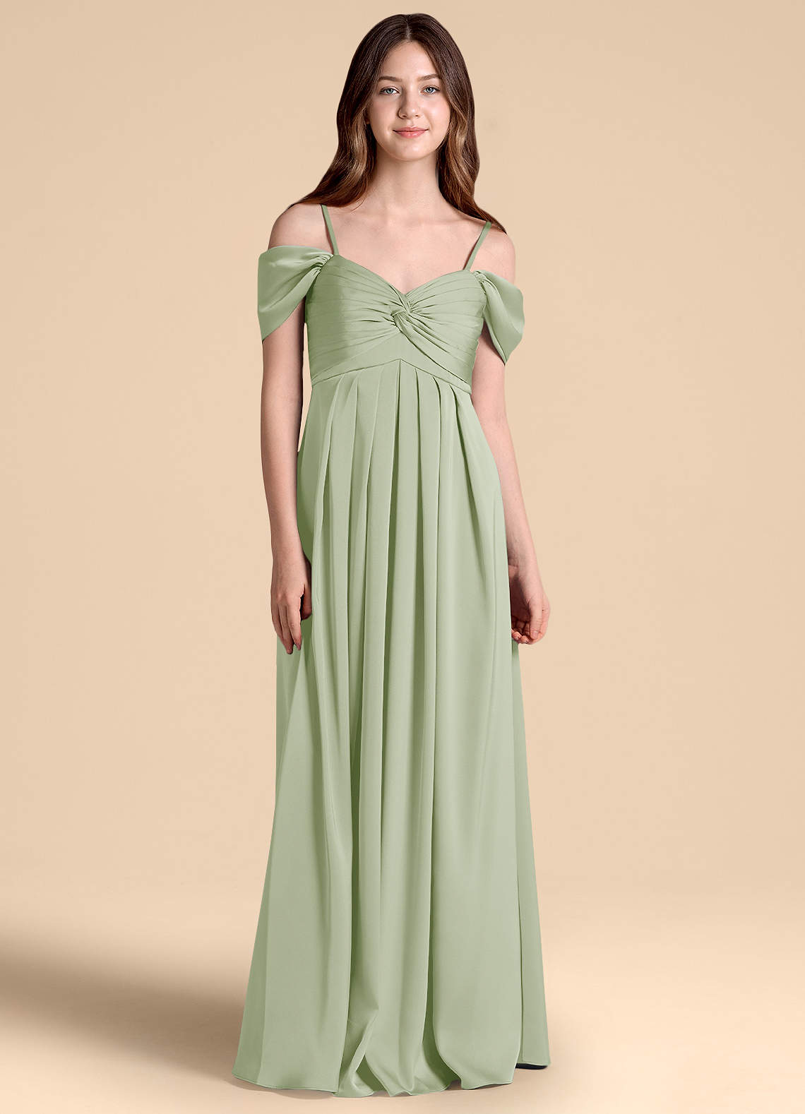 Azazie Kaitlynn Junior Abito A-Line in Raso Elasticizzato a Spalla Scoperta Verde Salvia image1