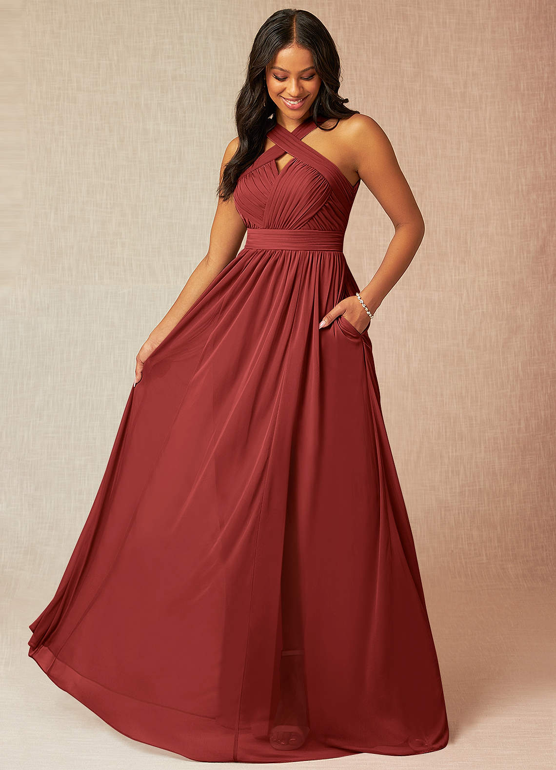 Azazie Hillian Vestidos de damas de honor Vestido de Óxido de Malla de Corte en A con Halter Plisado image1