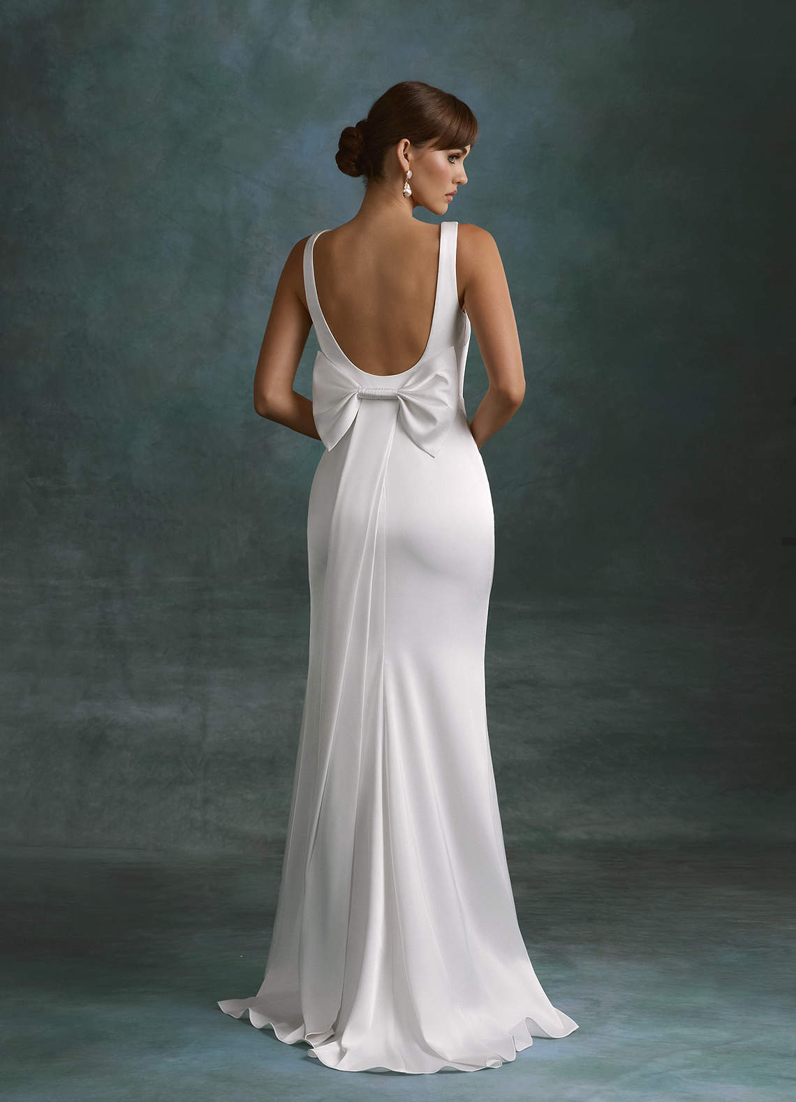 galina bridesmaid dresses Azazie Diamond White Mermaid Square Neckline Stretch Satin Dress Sample Dress Long sleeve