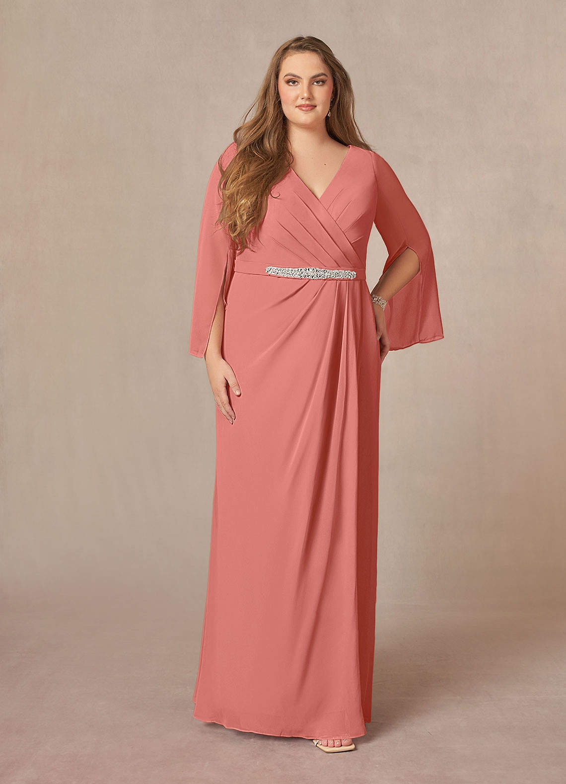 Azazie Belinda Kleider für die Brautmutter A-Linie V-Hals Gefaltet Chiffon Kleid Lachsrosa image1