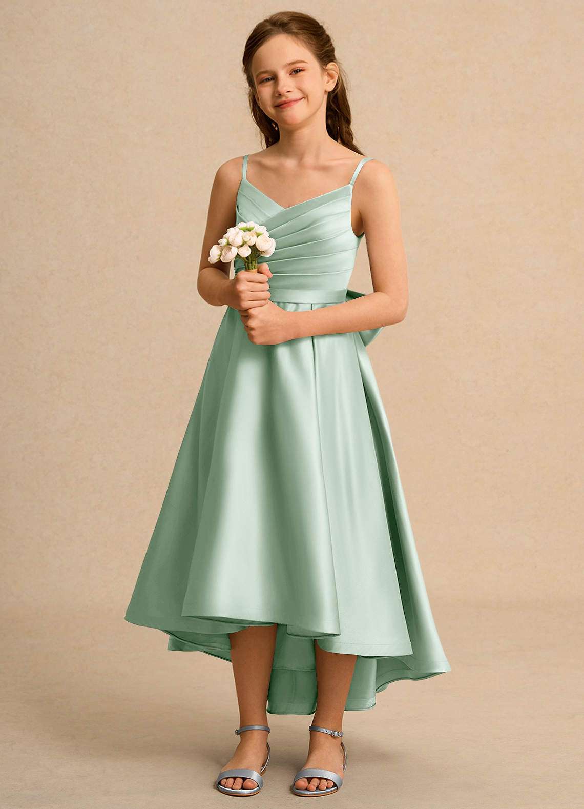 Azazie Sweets Girl Jurken voor bloemenmeisjes A-Lijn Jurk van Mat Satijn Geplooid Agave image1