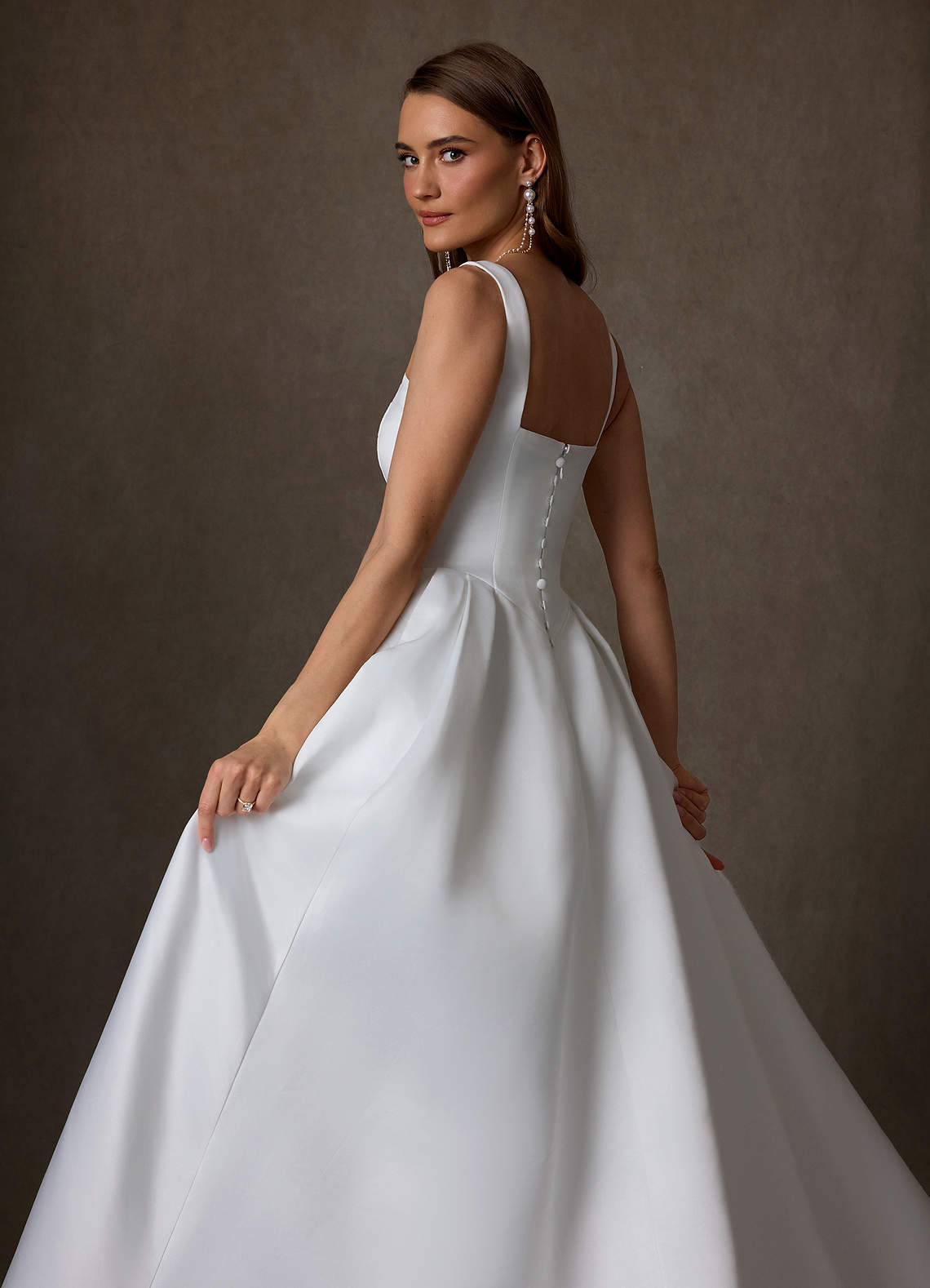 Azazie Celeste Bröllopsklänningar Klä av Balklänning i Satin med fickor Diamantvit image1