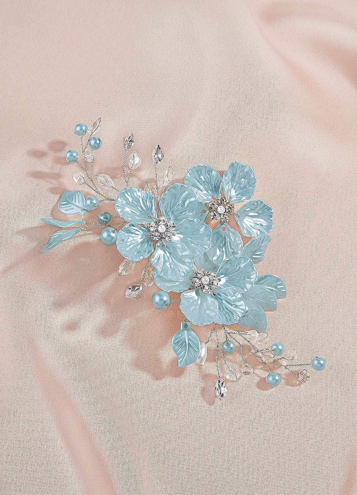 front White Floral And Pearl Crystal Hair Clip