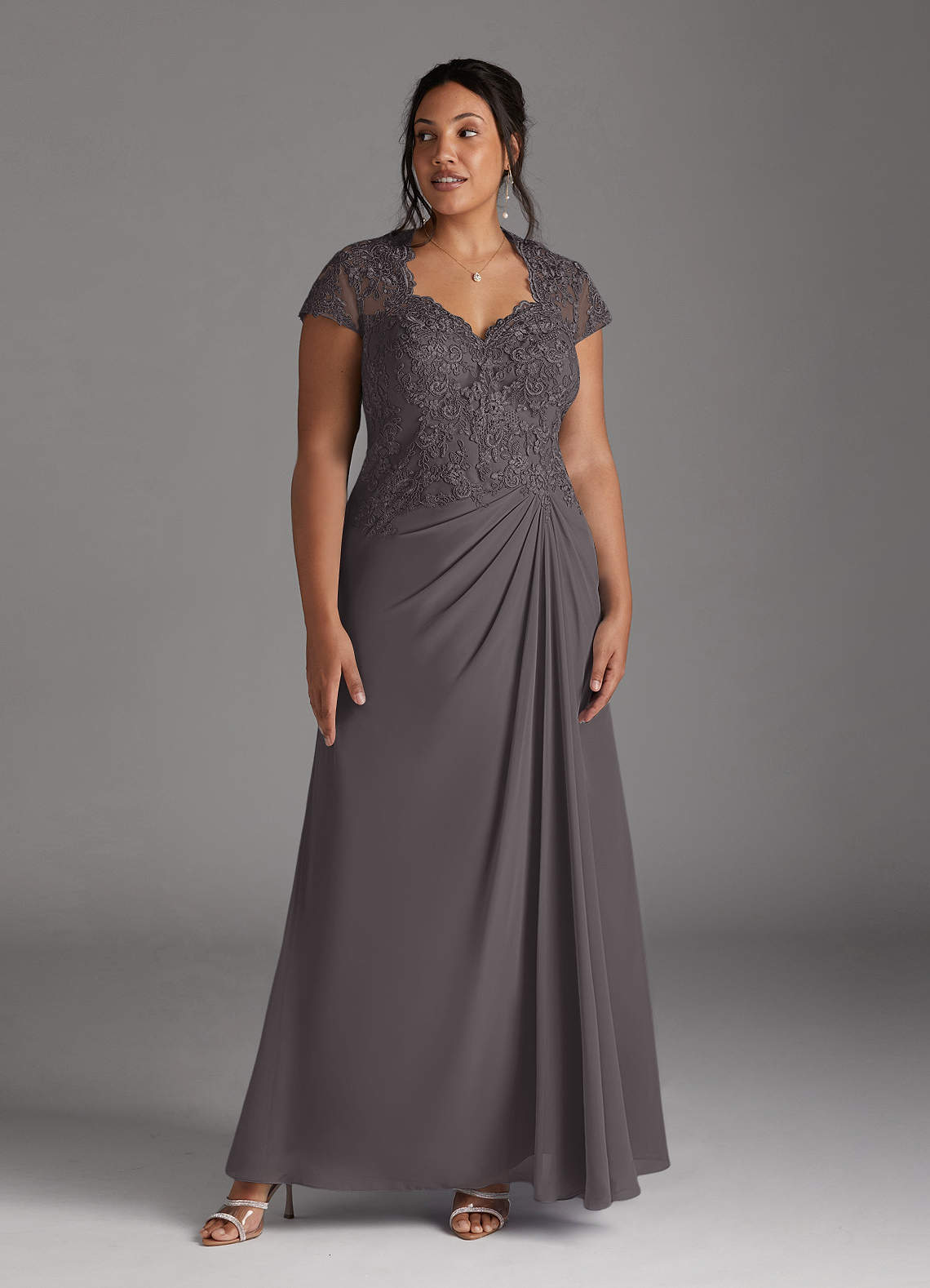 Azazie Junie Mère de la mariée Robes Robe Trapèze en Mousseline de soie Dentelle Gris Acier image1
