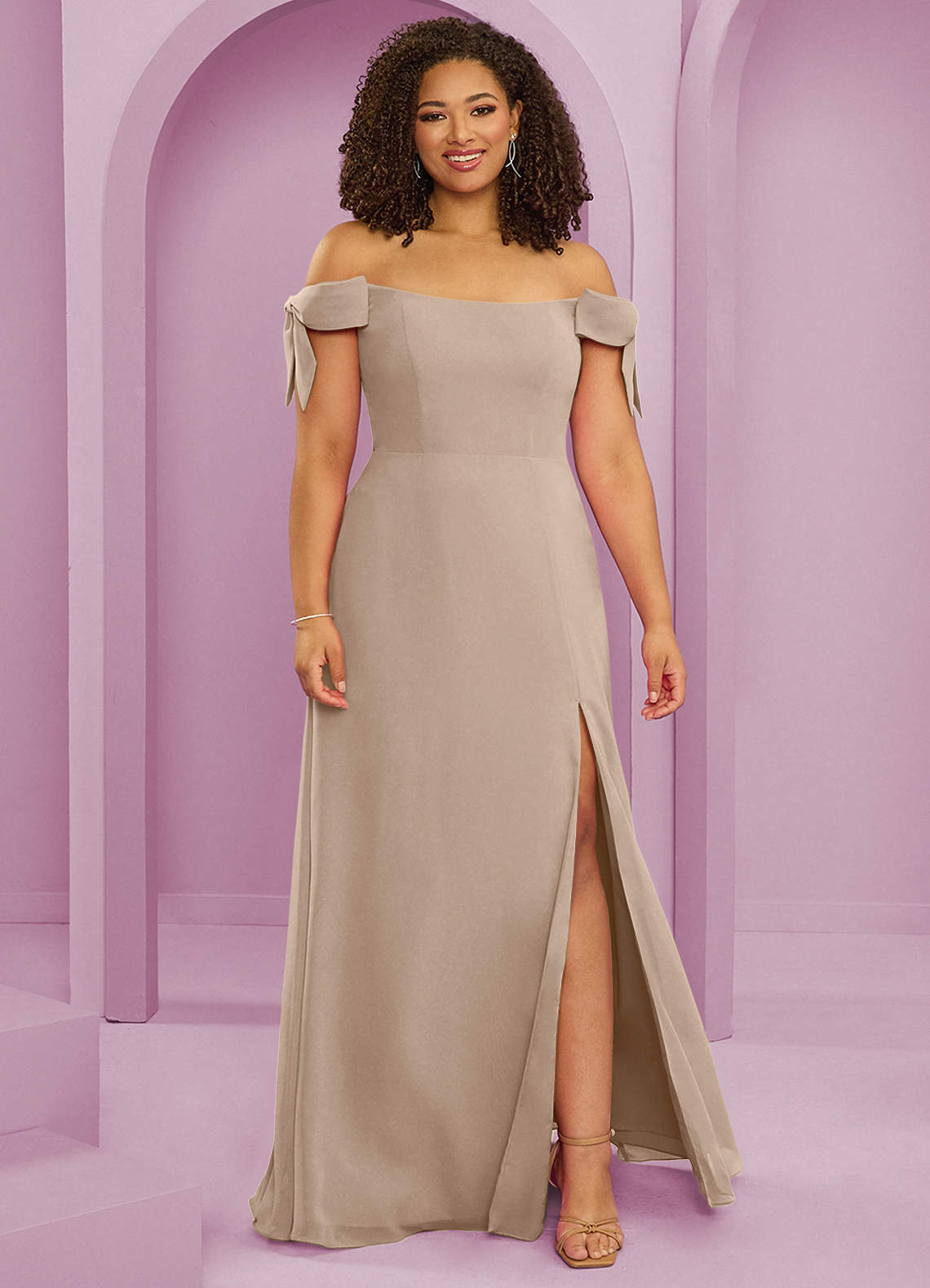 Barbie ♥ Azazie Jurken voor bruidsmeisjes Converteerbaar Jurk van Chiffon met A-Lijn Off the Shoulder Taupe image1