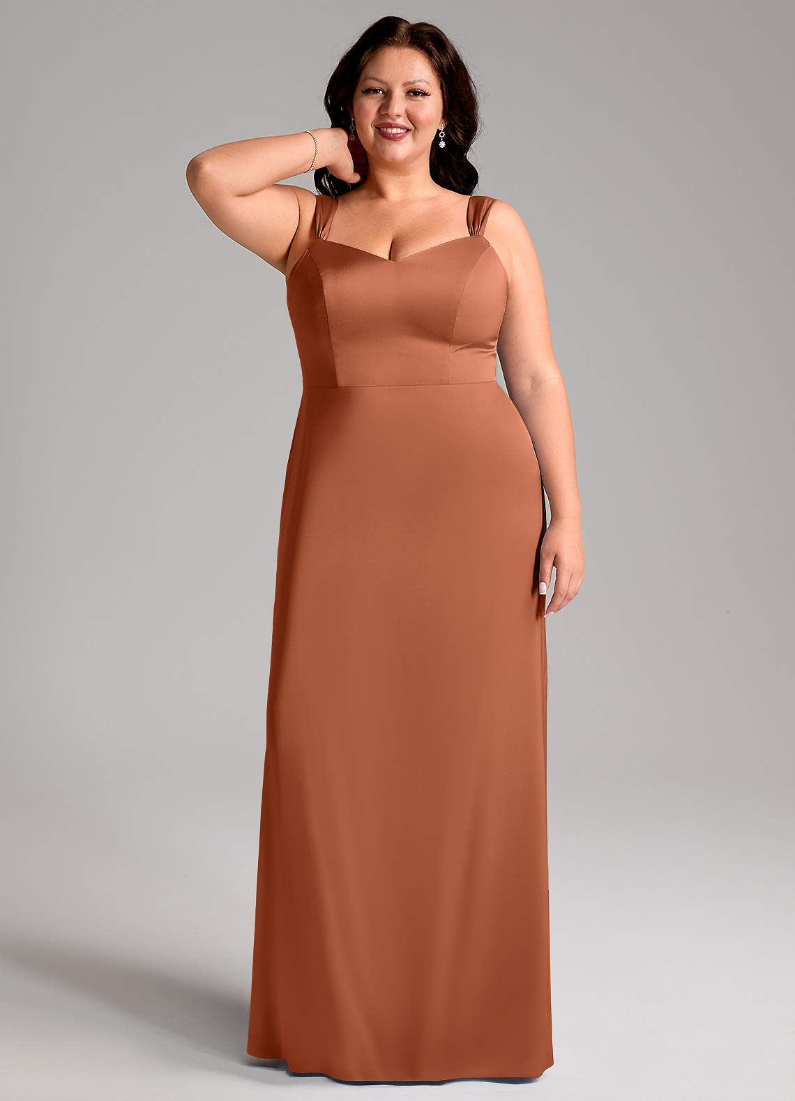 Azazie Denice Robes de demoiselle d'honneur Robe Fourreau en Satin extensible Plissée Rose De Cèdre image8