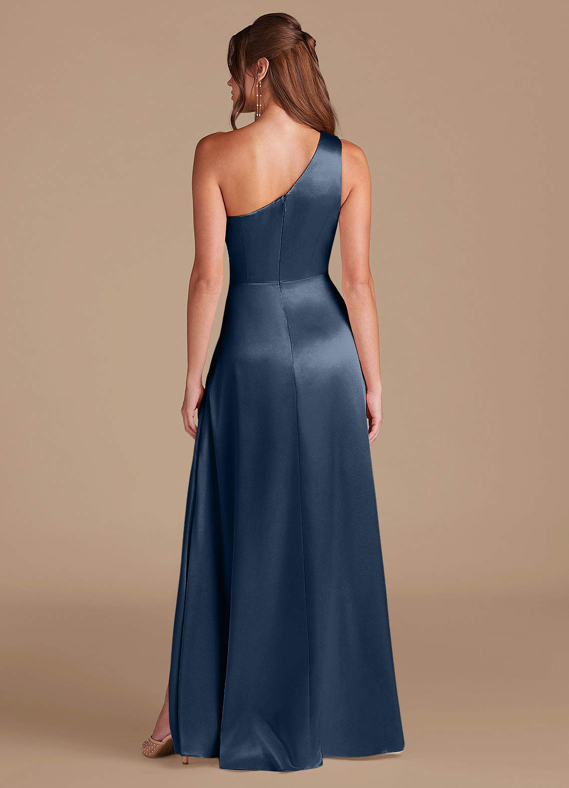 Azazie Brooke Vestidos de damas de honor Vestido de Azul Marino Oscuro de Satén Metálico de Corte en A con Hombro unilateral image6