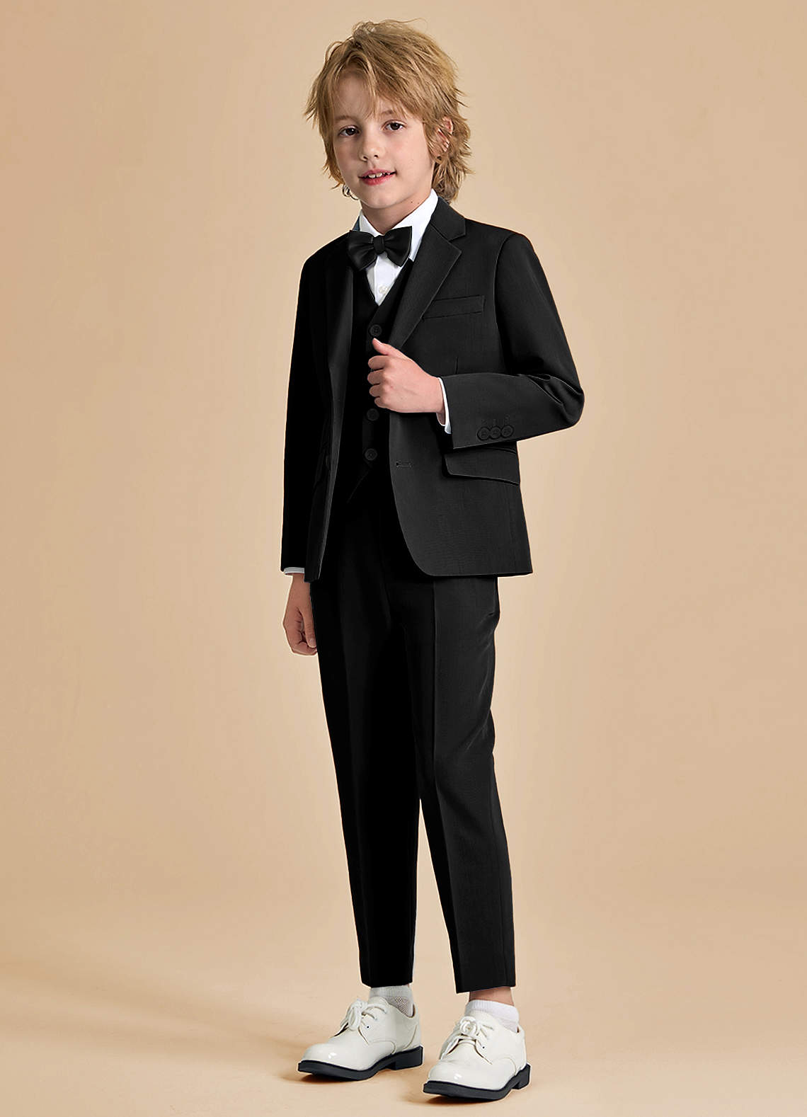 front Oliver Boys Black 5-Piece Suit With Bow Tie