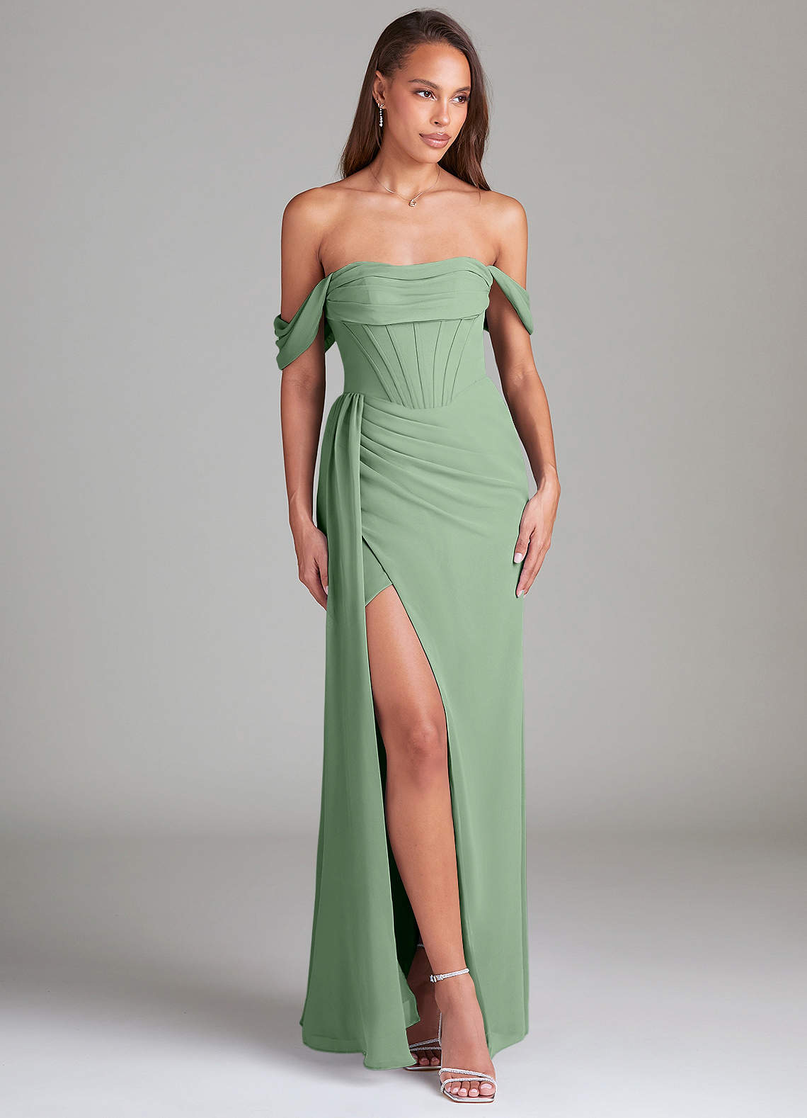 Azazie Amyra Probar vestidos en casa Vestido de Negro de Gasa de Corte Recto Convertible con Vestidos sin tirantes image3