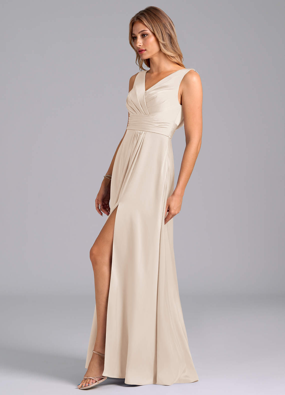 Azazie Karina Robes de demoiselle d'honneur Robe Trapèze en Satin extensible Plissée Albâtre Blanc image2